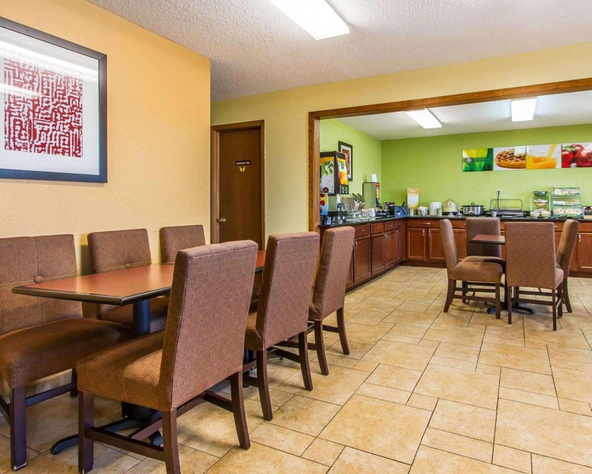 Quality Inn & Suites Ottumwa North photo 3