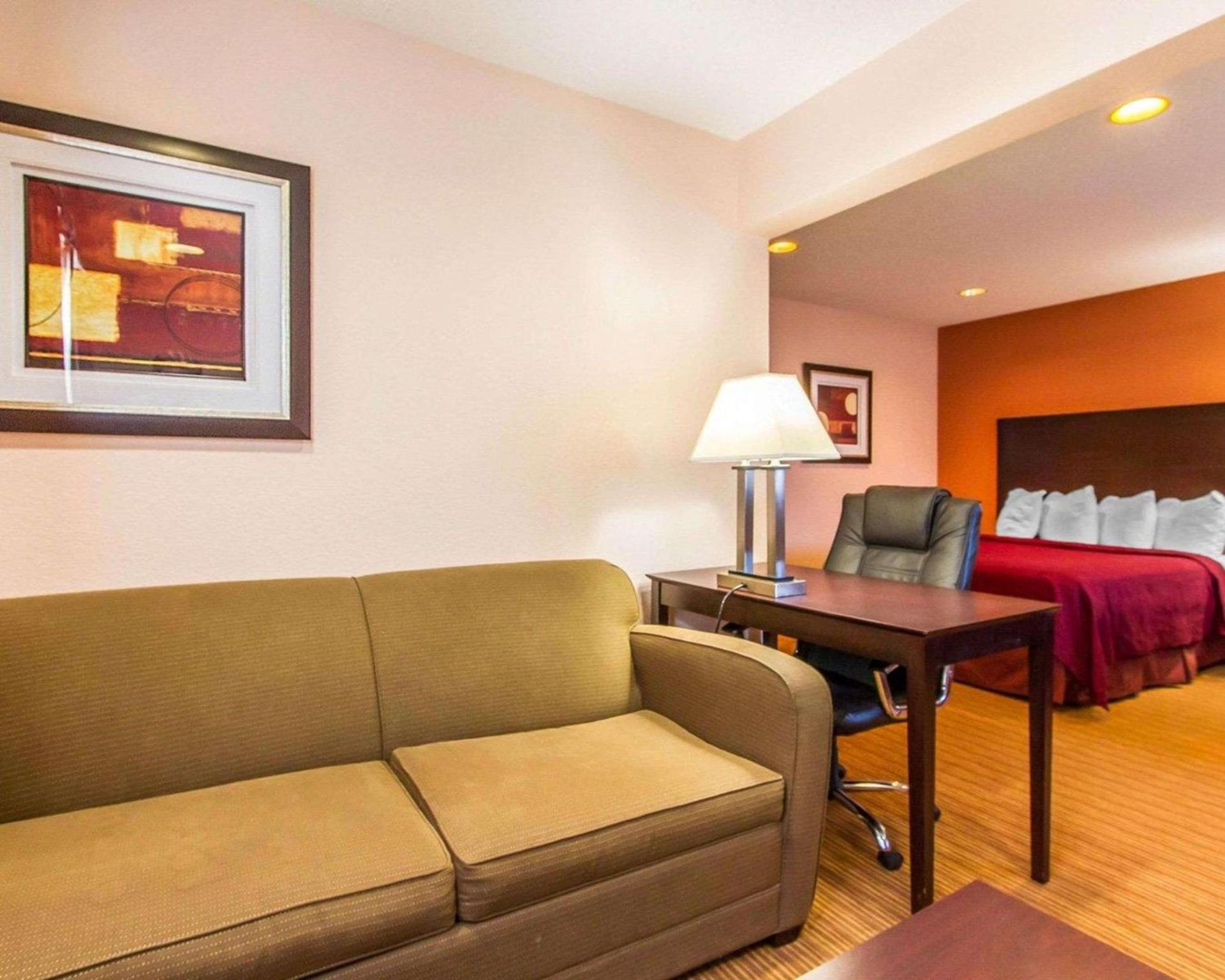 Quality Inn & Suites Ottumwa North photo 7