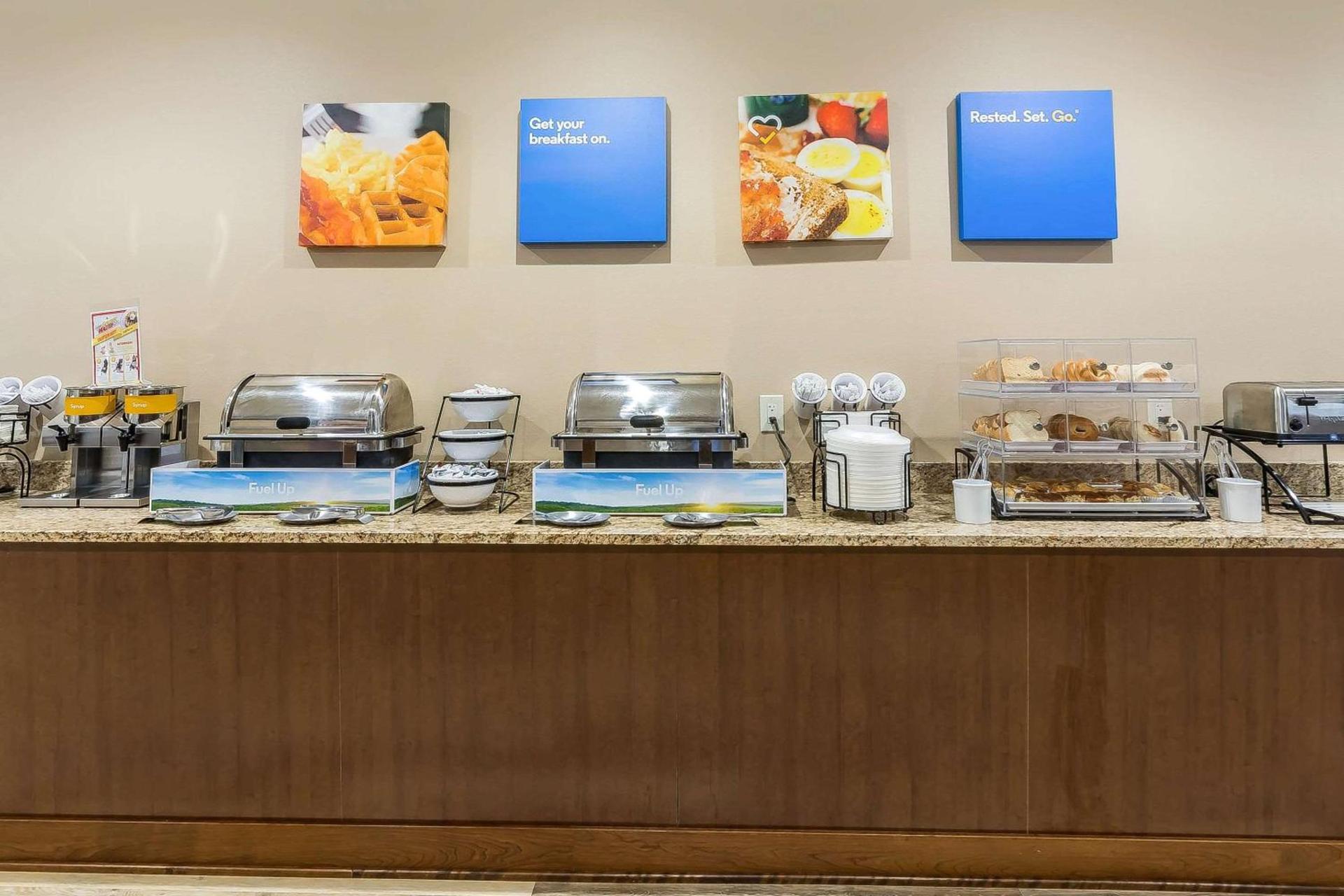 Comfort Inn & Suites Event Center photo 21