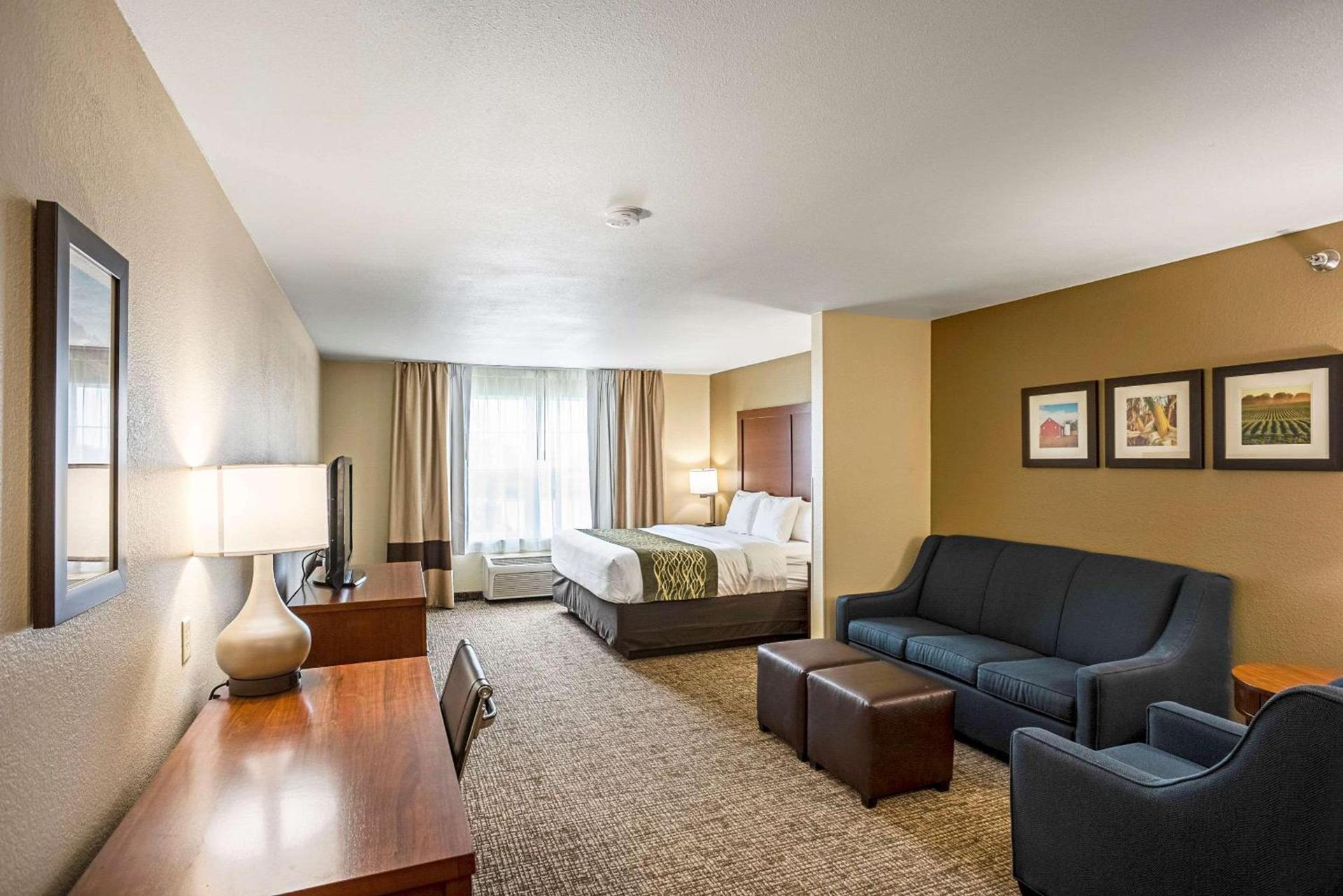 Comfort Inn & Suites Independence photo 24