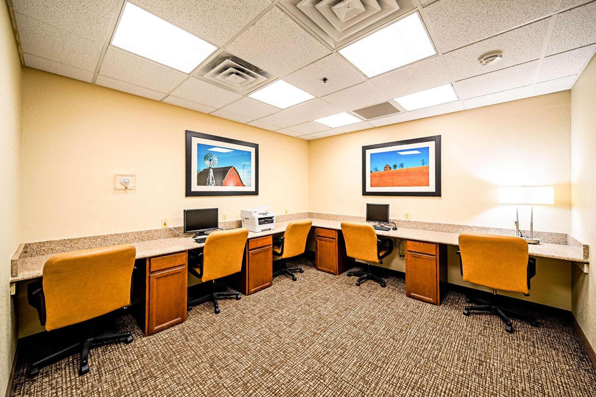Comfort Inn & Suites Independence photo 32