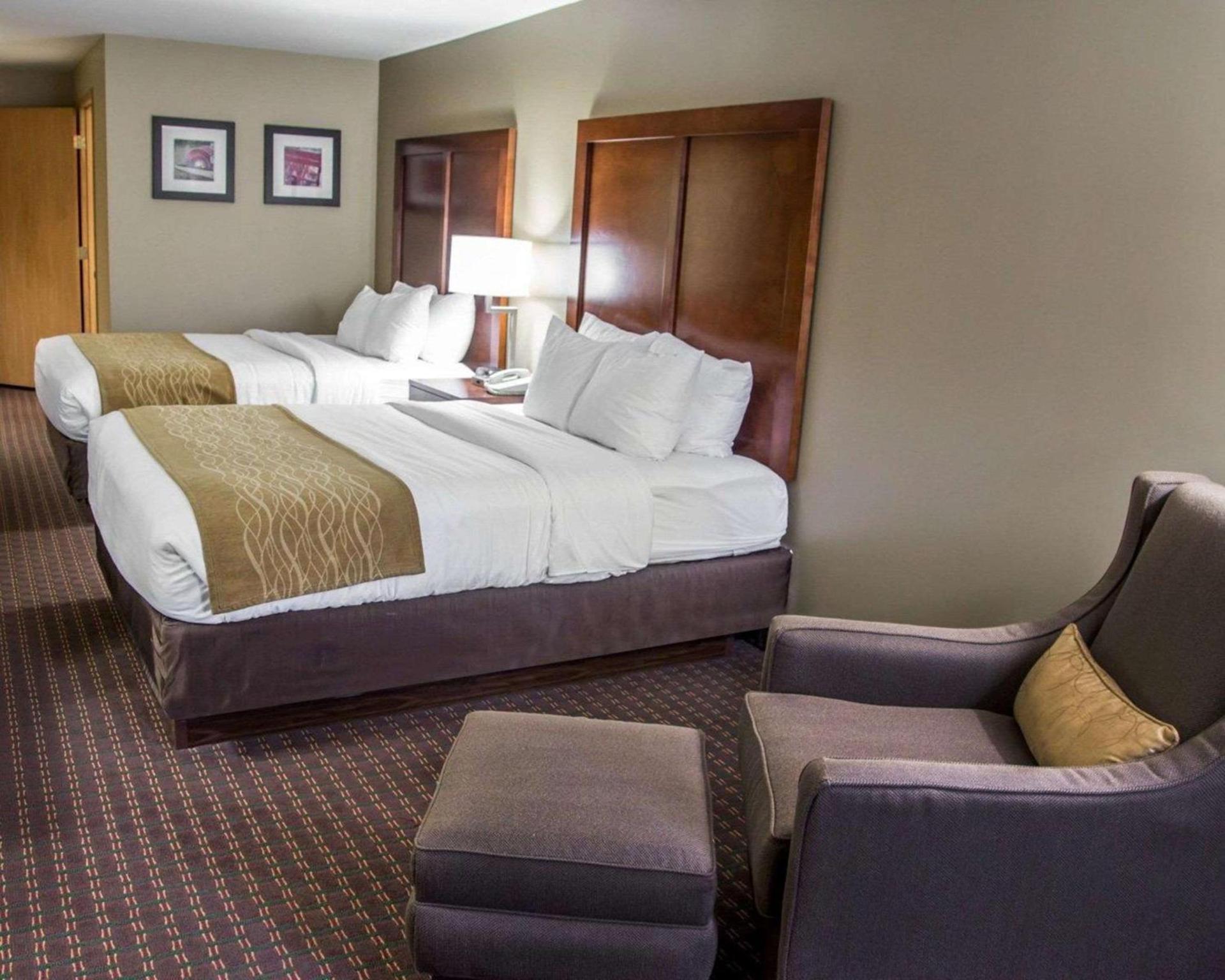 Comfort Inn & Suites Riverview near Davenport and I-80 photo 27