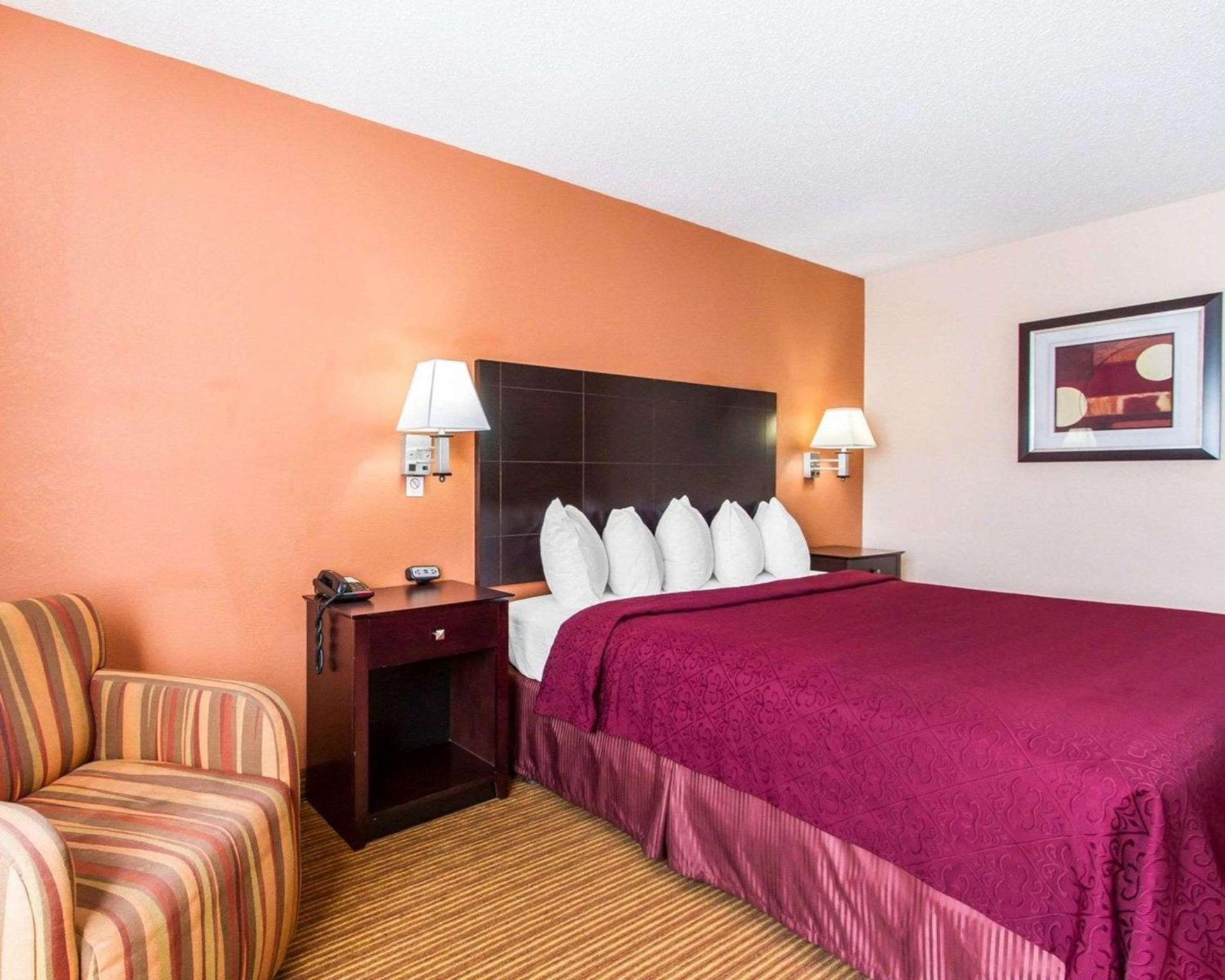 Quality Inn & Suites Ottumwa North photo 10