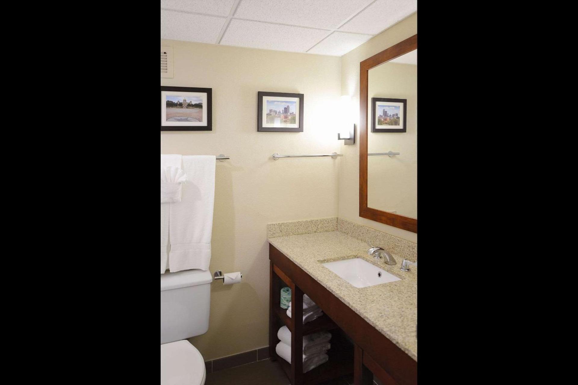 Comfort Inn & Suites Event Center photo 16
