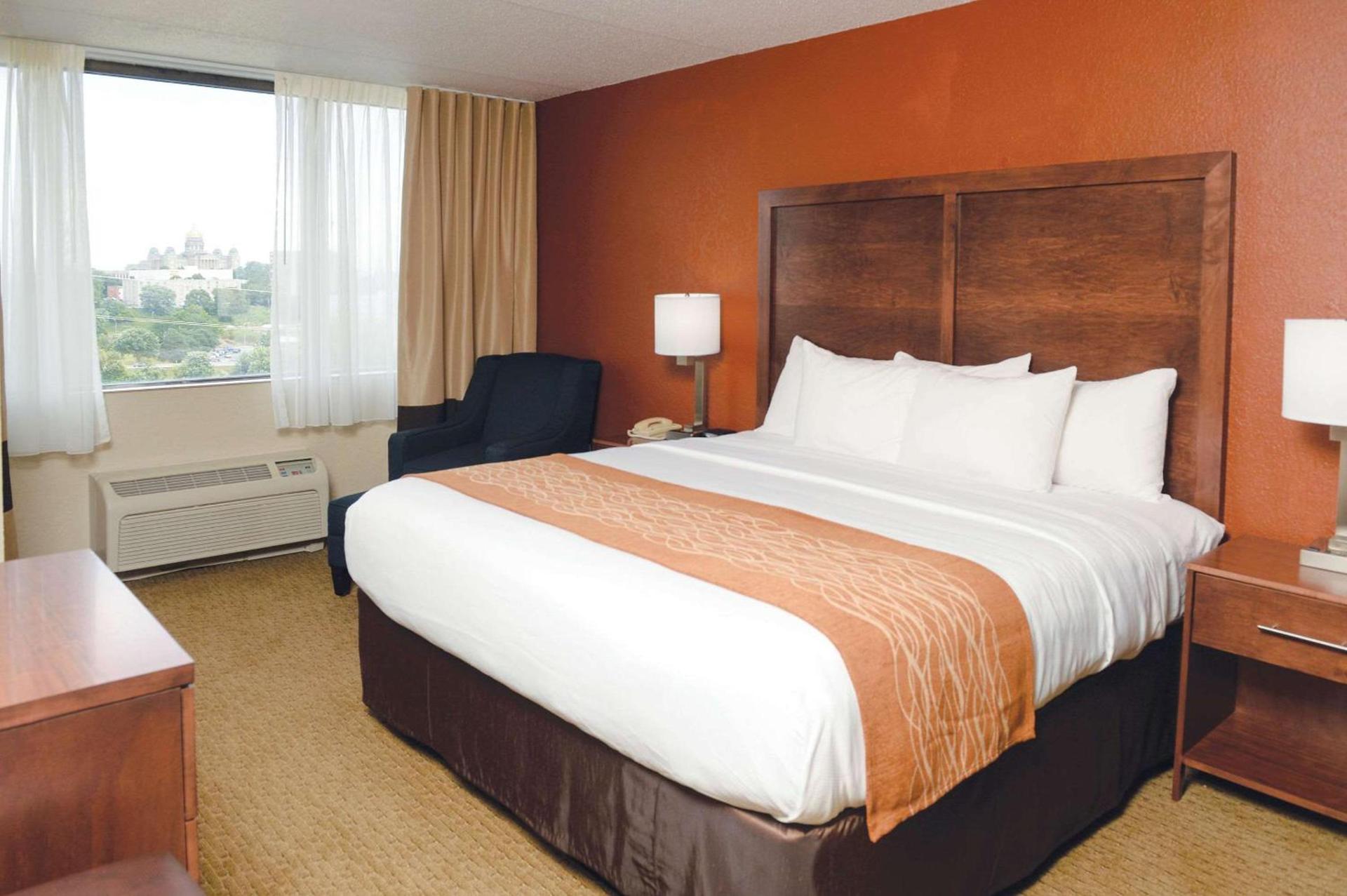 Comfort Inn & Suites Event Center photo 9