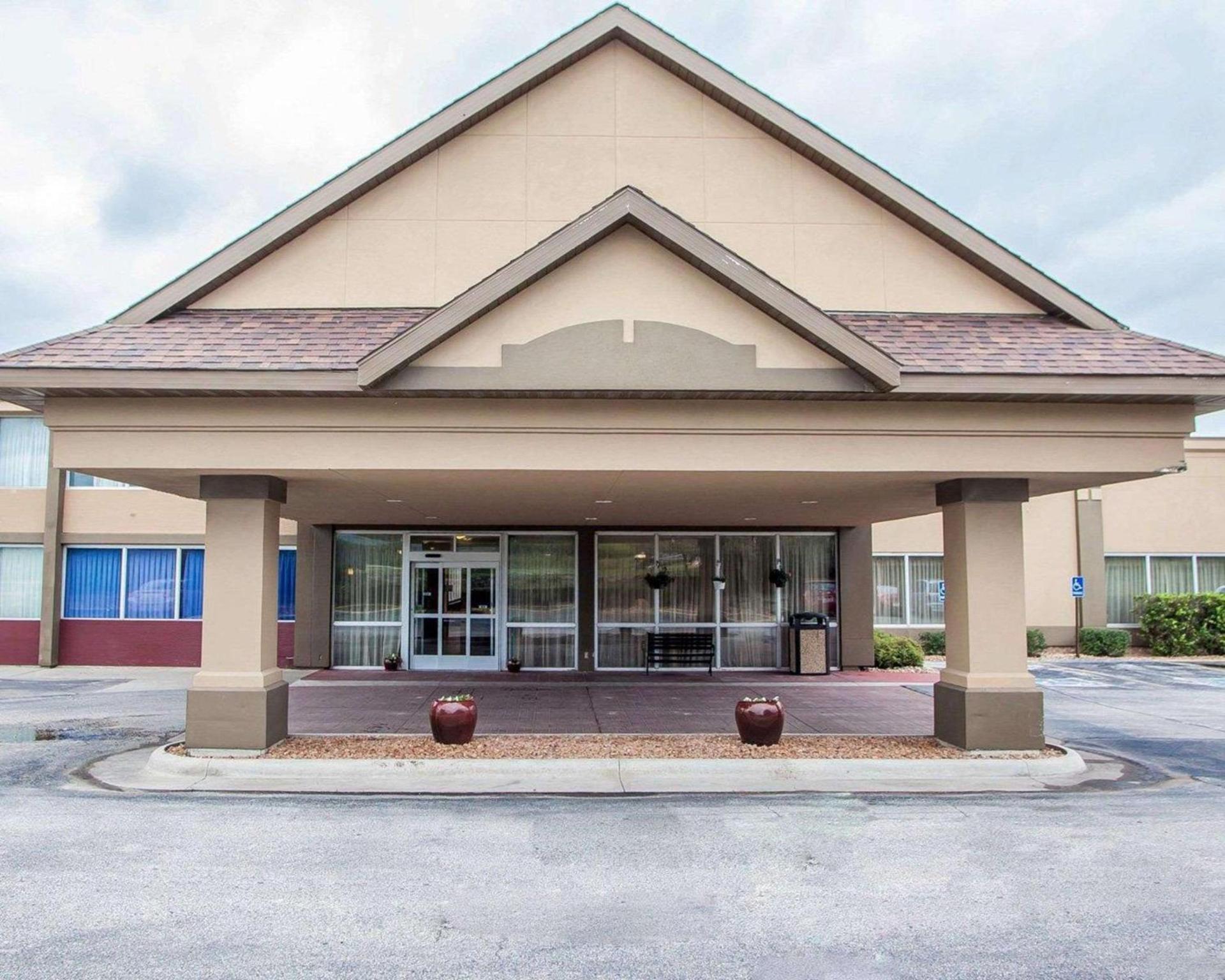 Quality Inn Fort Dodge photo 3