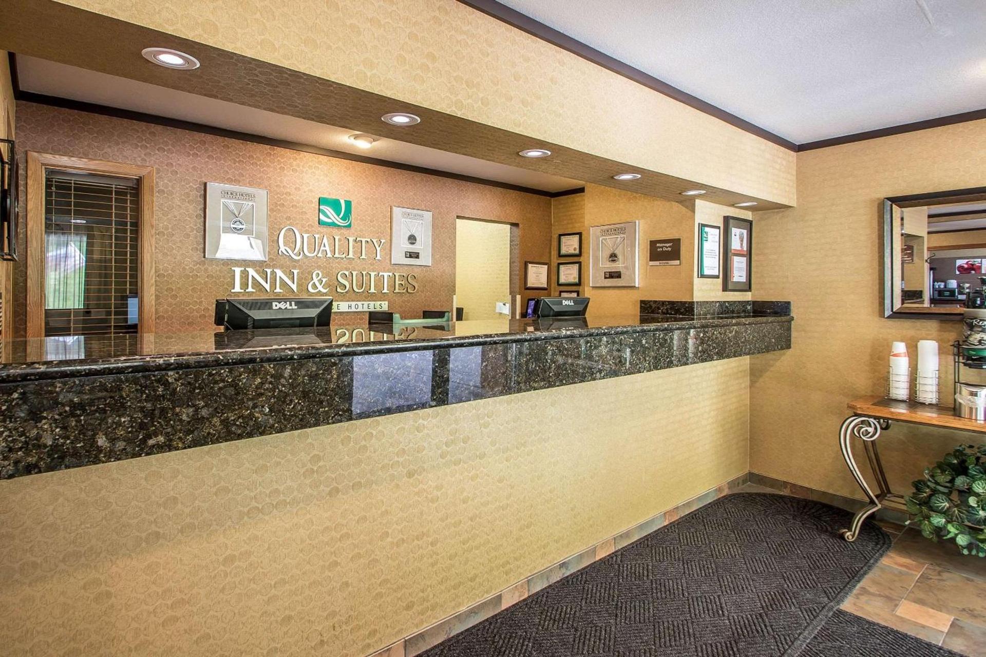Quality Inn & Suites Decorah photo 32