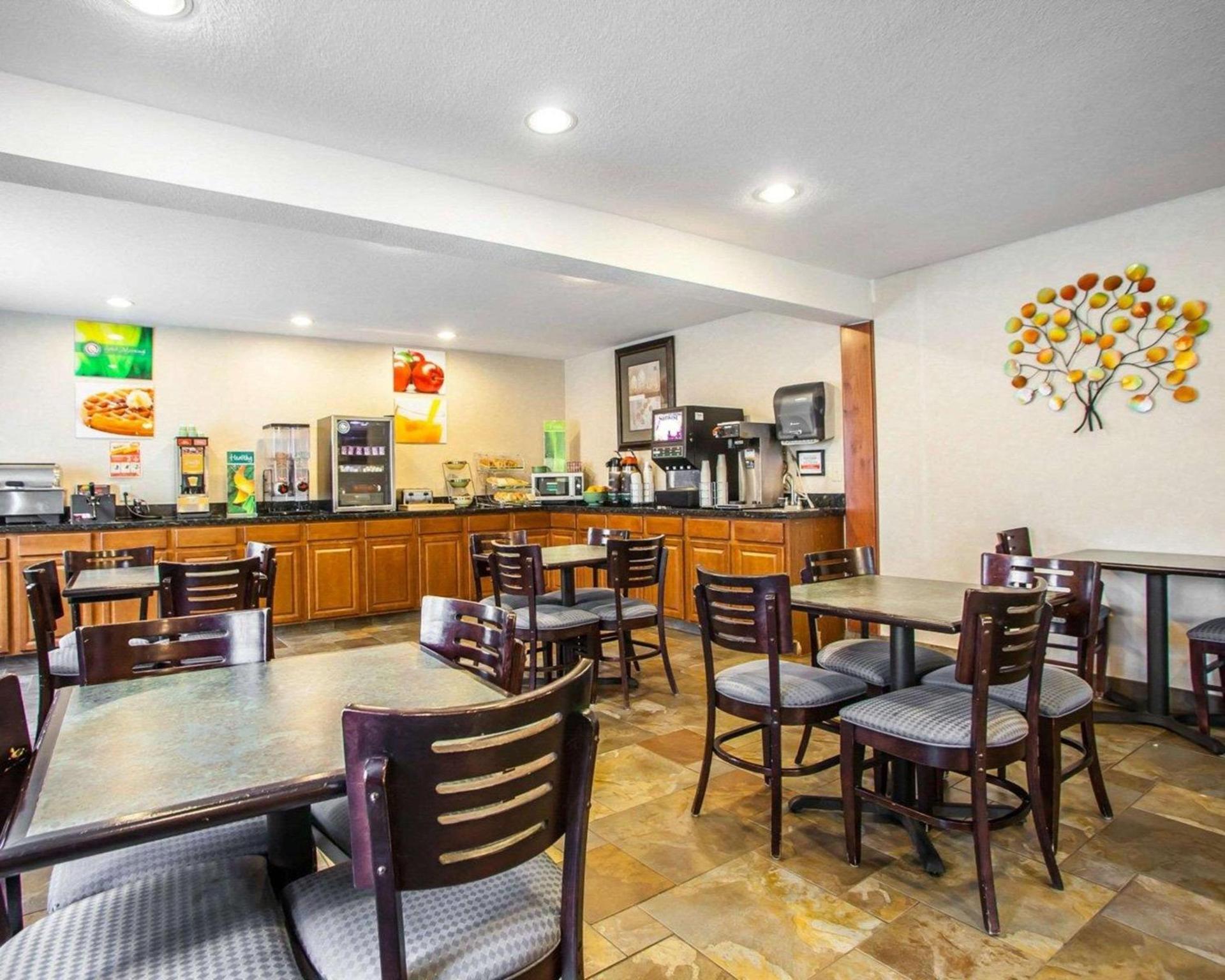 Quality Inn & Suites Ankeny-Des Moines photo 34