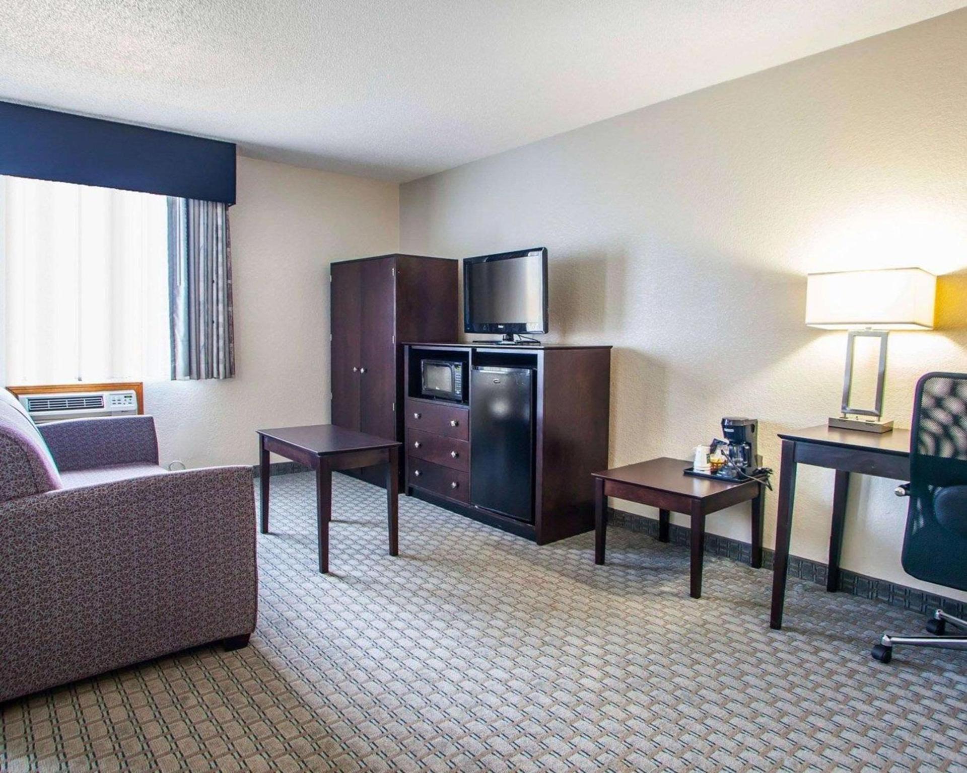 Quality Inn & Suites Ankeny-Des Moines photo 24