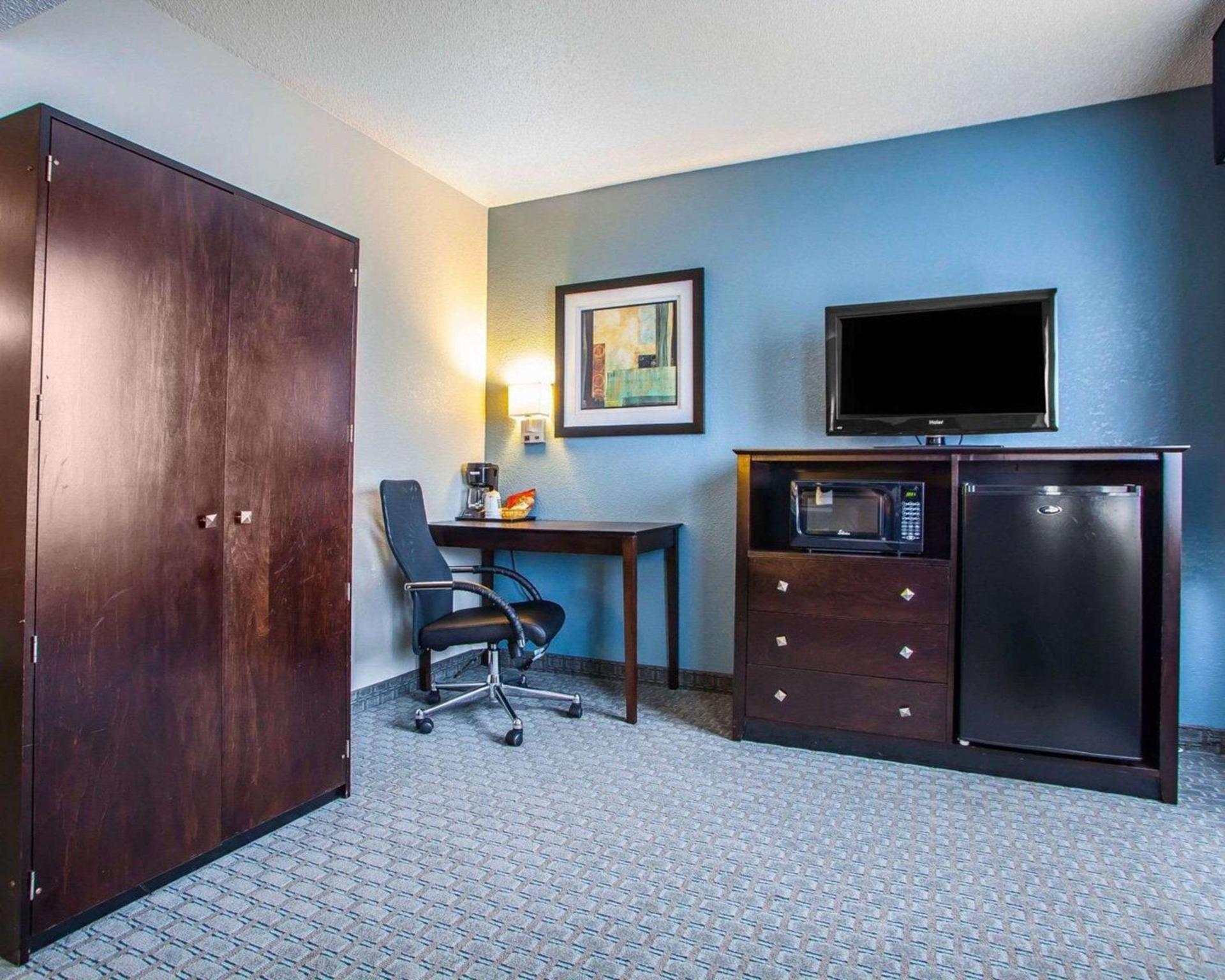 Quality Inn & Suites Ankeny-Des Moines photo 18