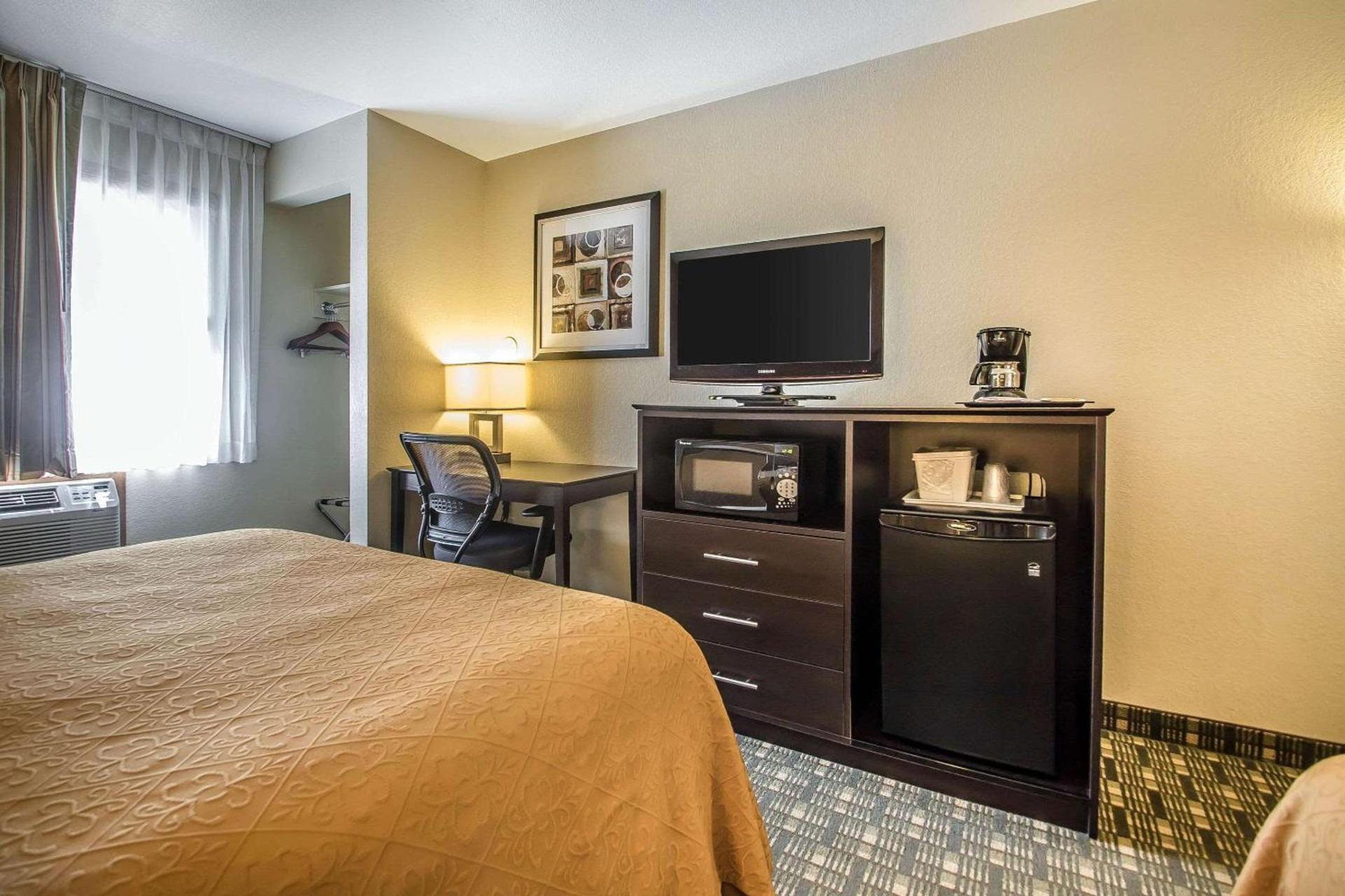 Quality Inn & Suites Decorah photo 26