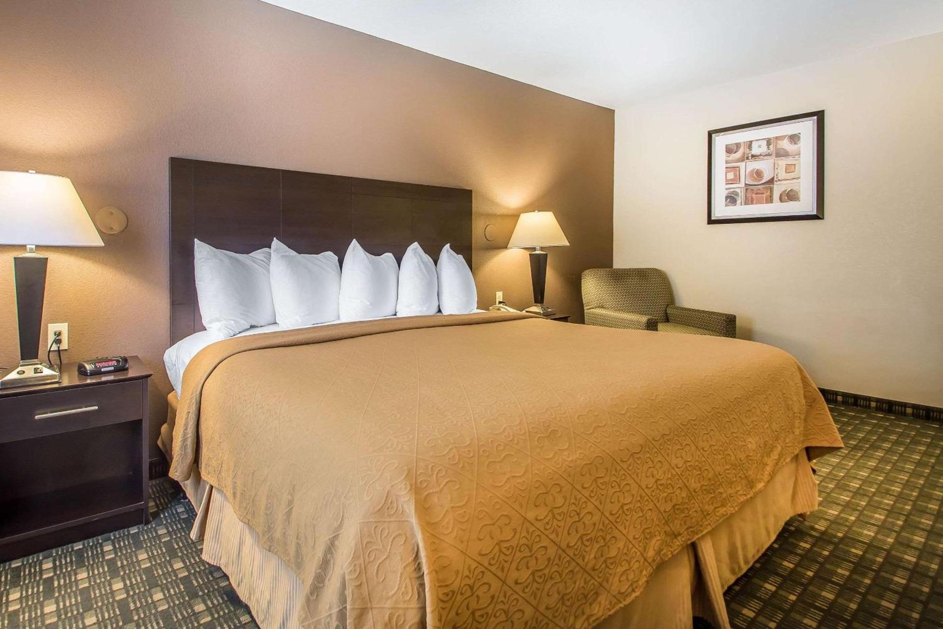 Quality Inn & Suites Decorah photo 28