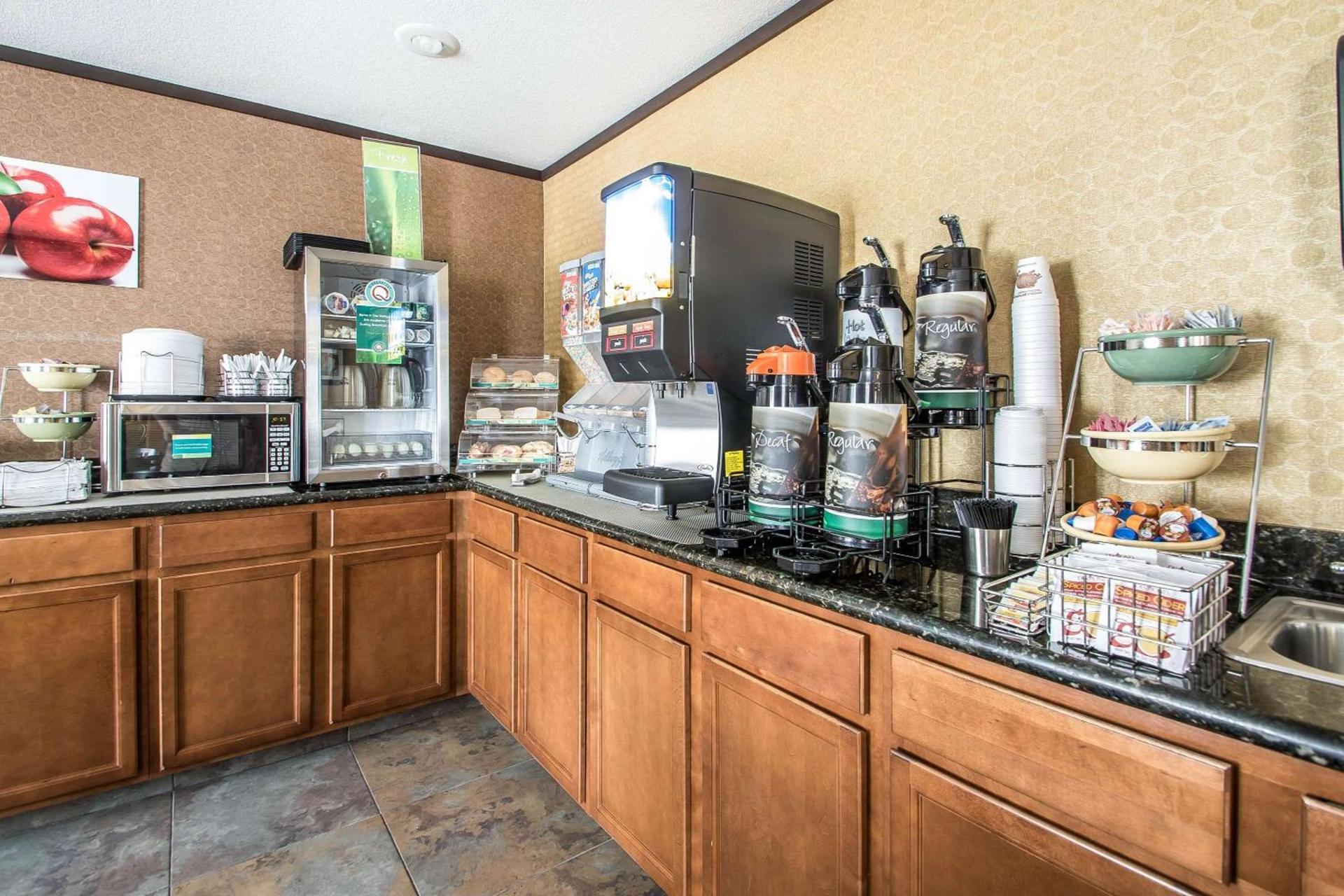 Quality Inn & Suites Decorah photo 29