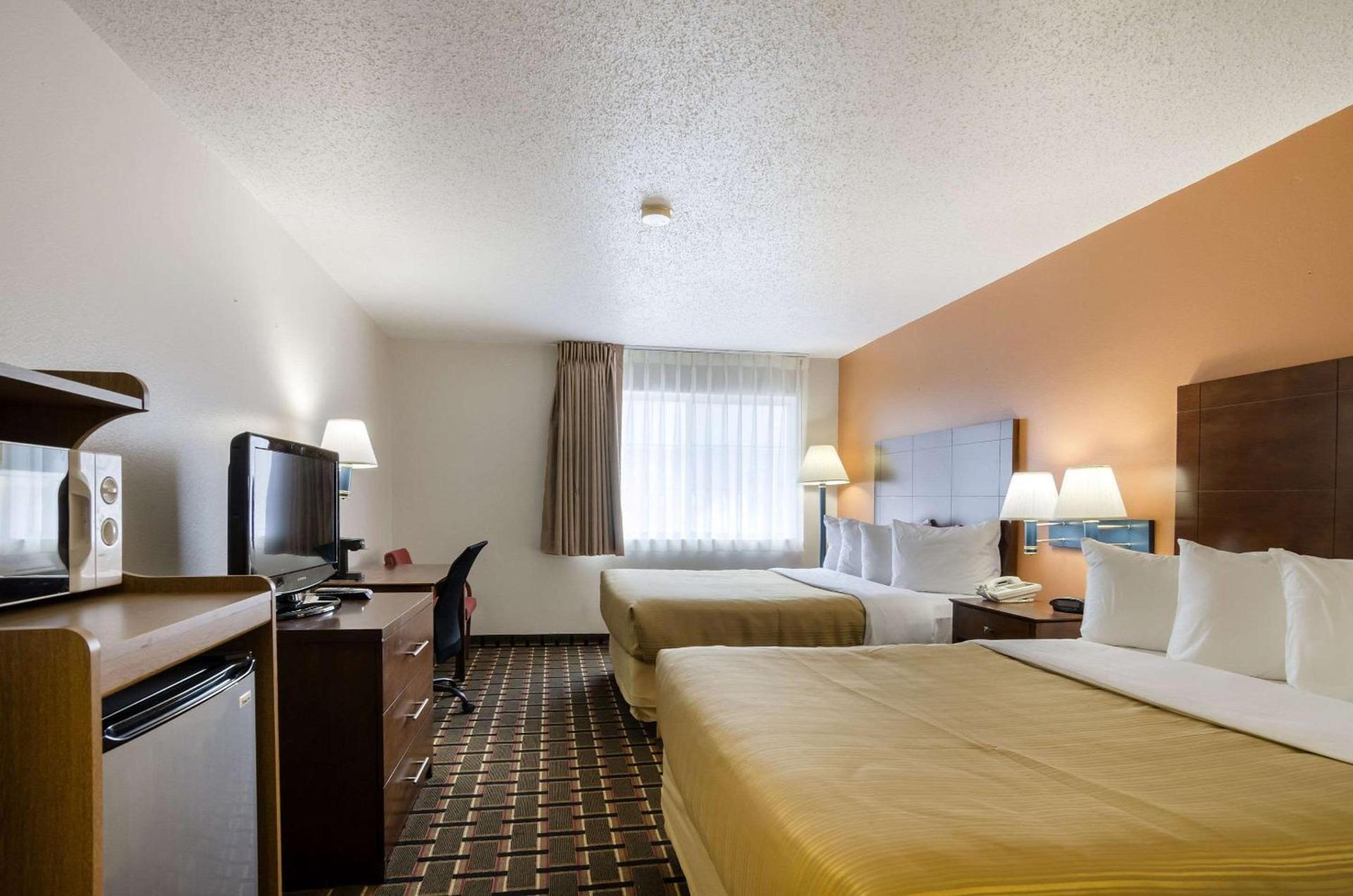 Quality Inn Osceola photo 11