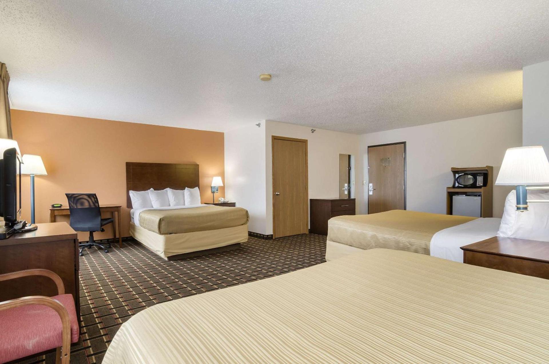 Quality Inn Osceola photo 17