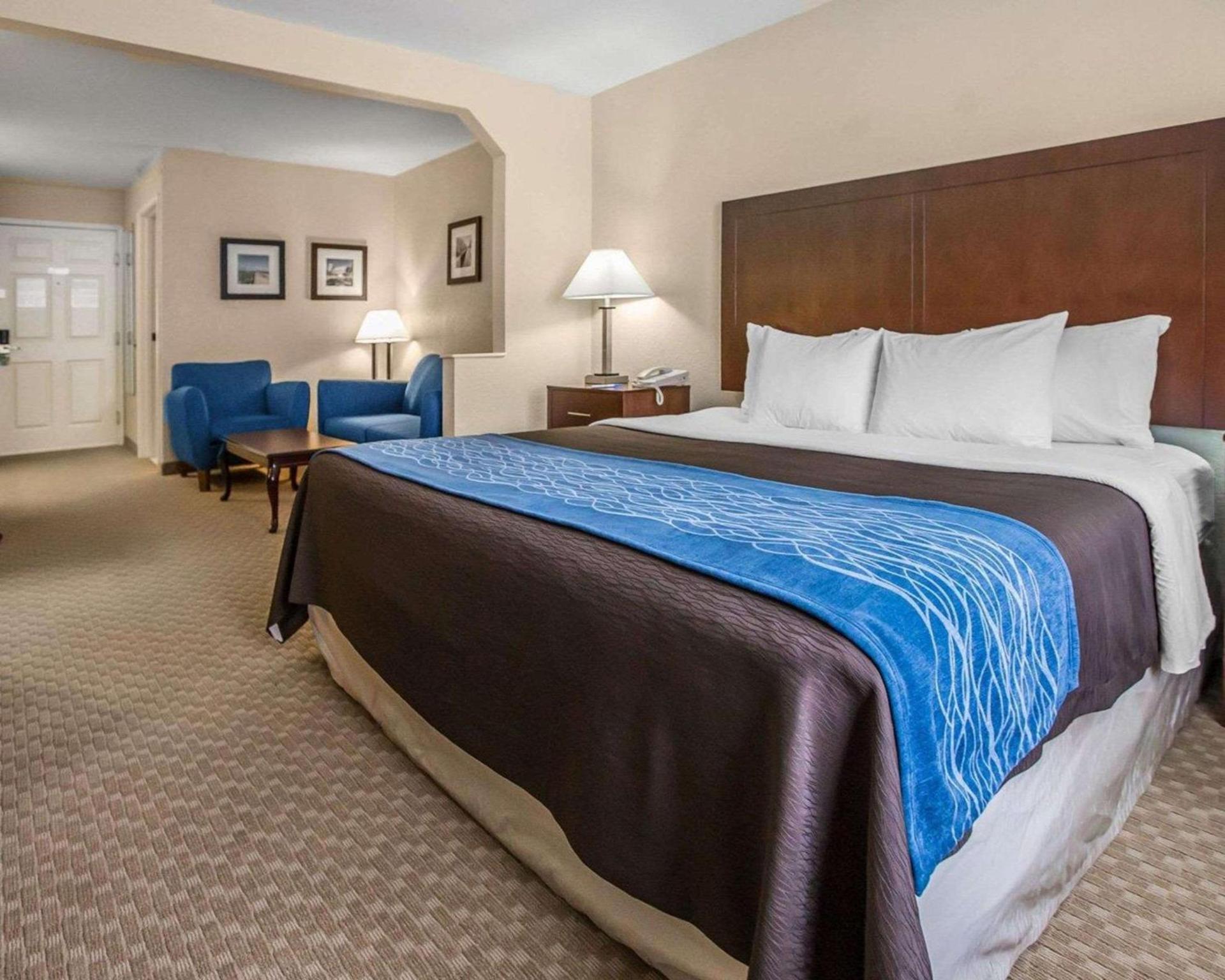 Quality Inn & Suites Dixon near I-88 photo 23