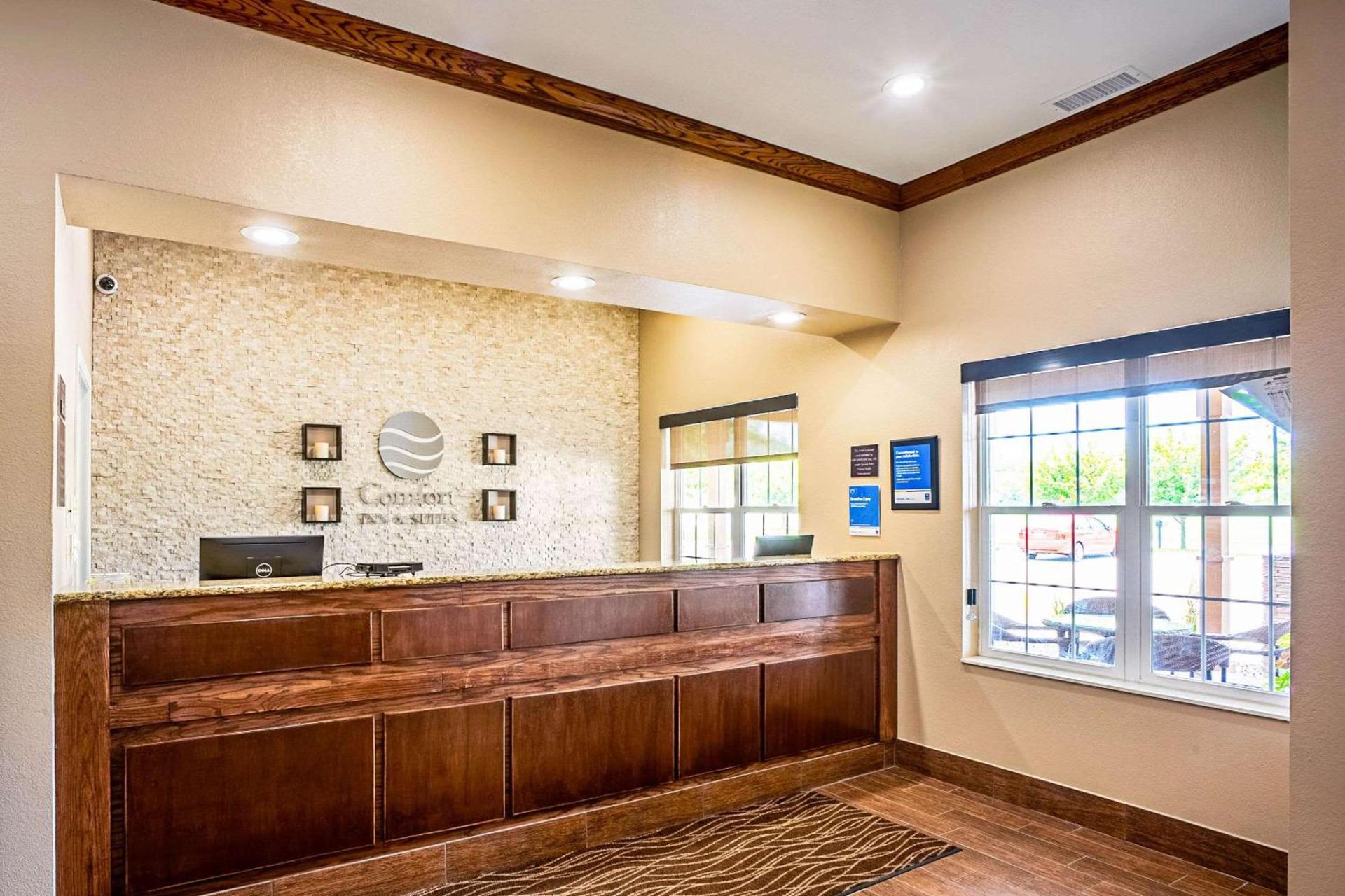 Comfort Inn & Suites Independence photo 11