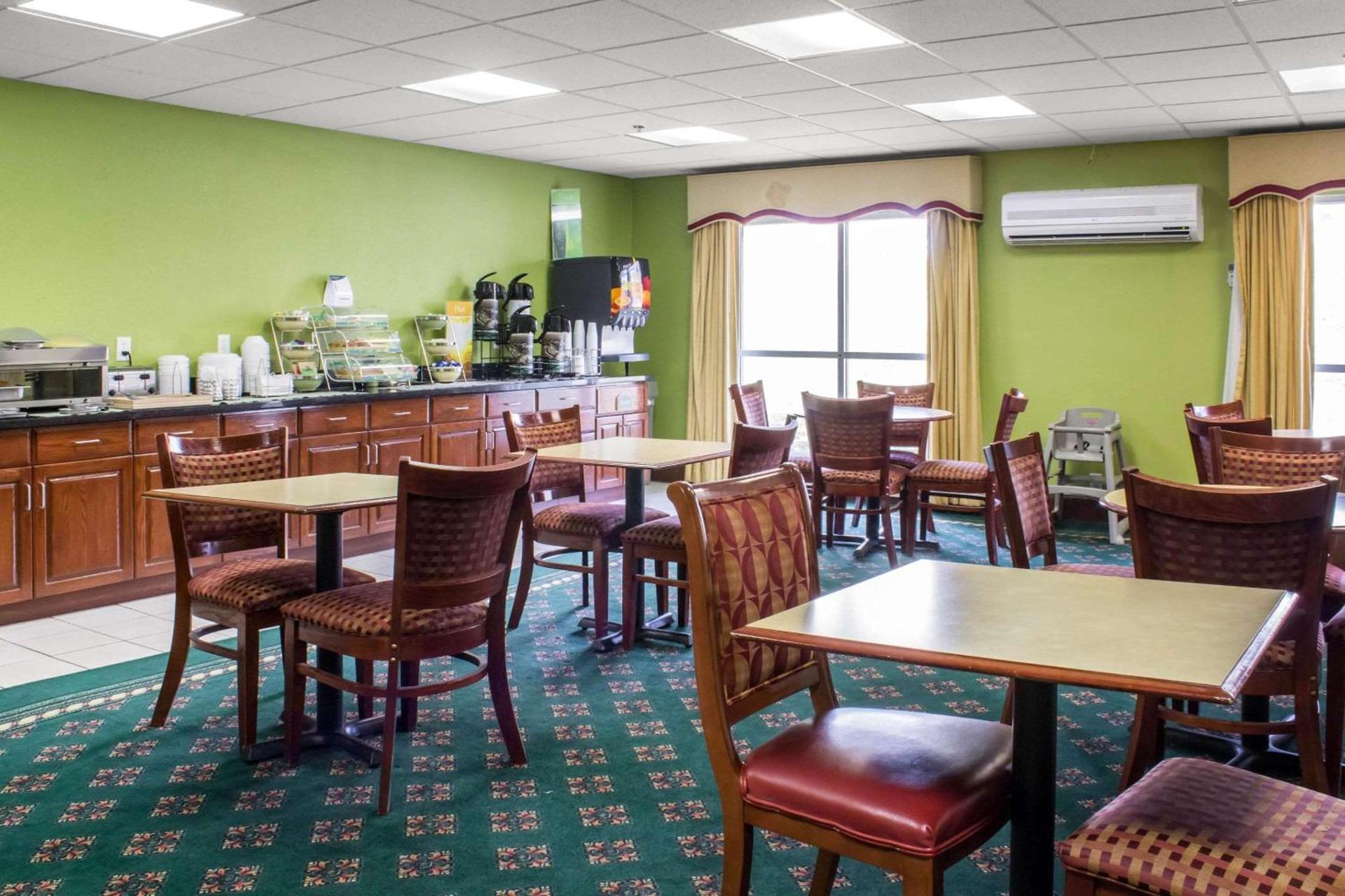 Quality Inn & Suites Sioux City Southeast photo 13