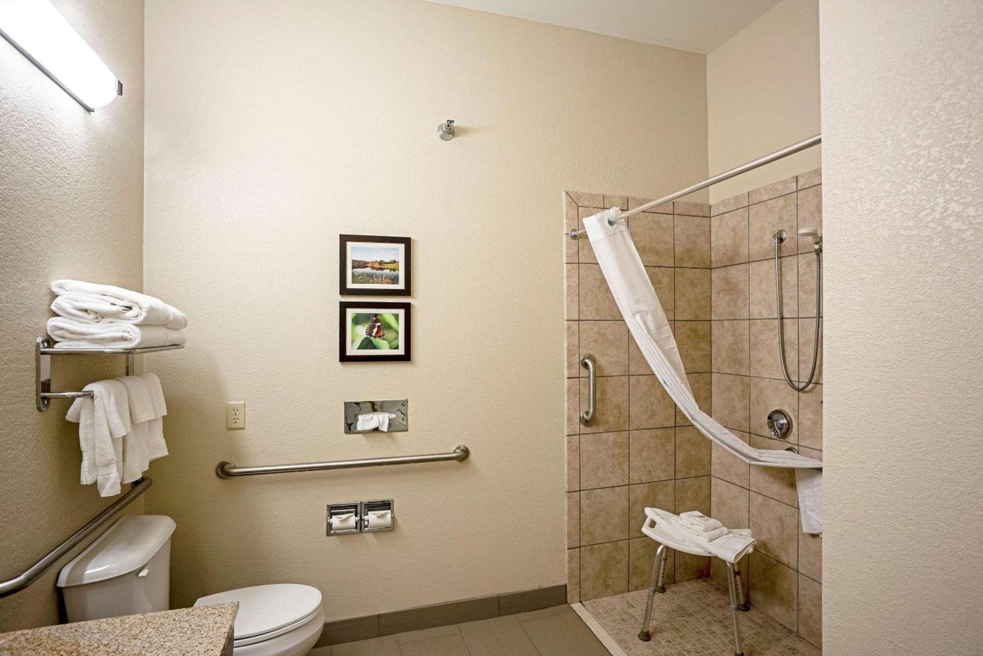 Comfort Inn & Suites Independence photo 18