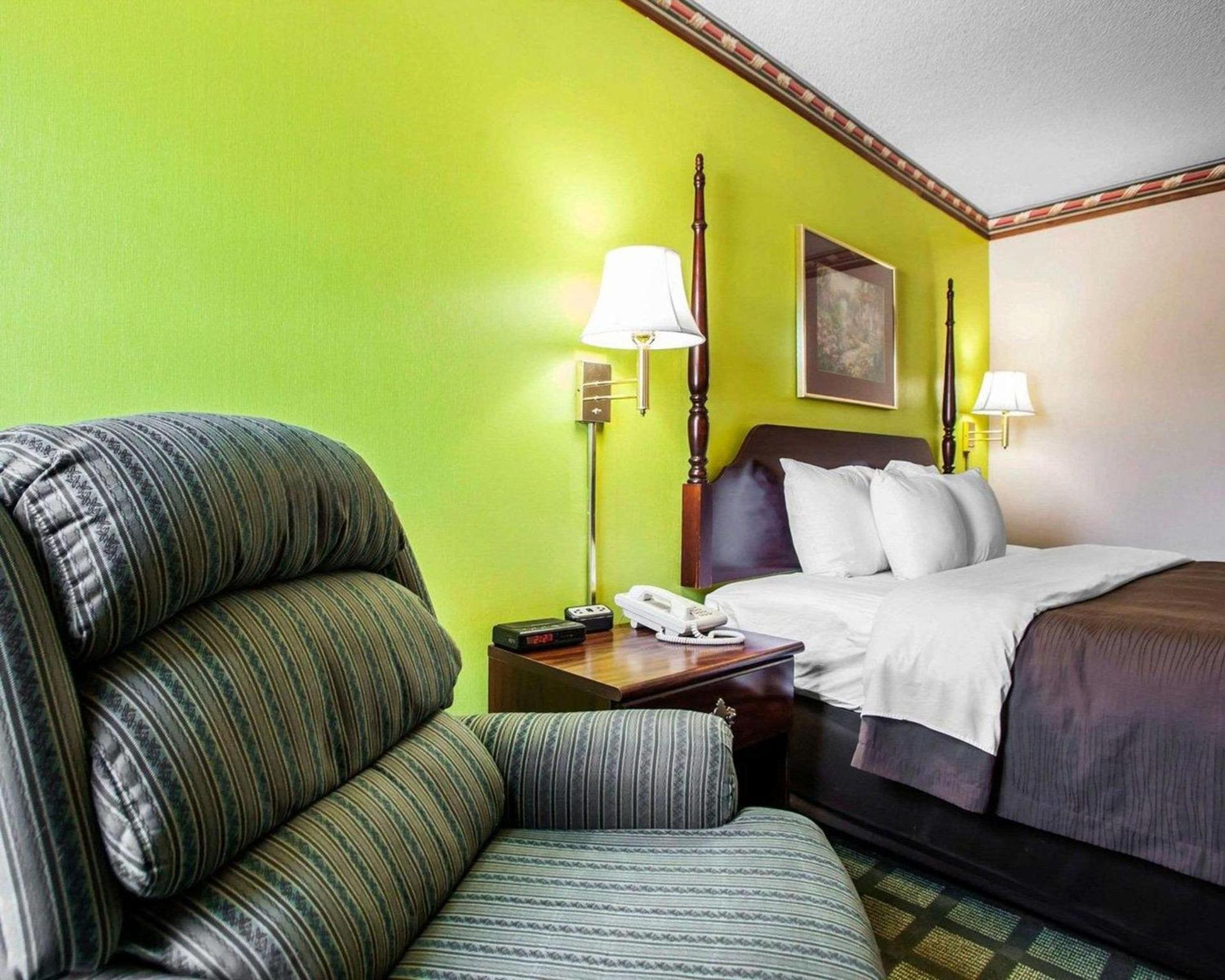 Quality Inn Arcola photo 14