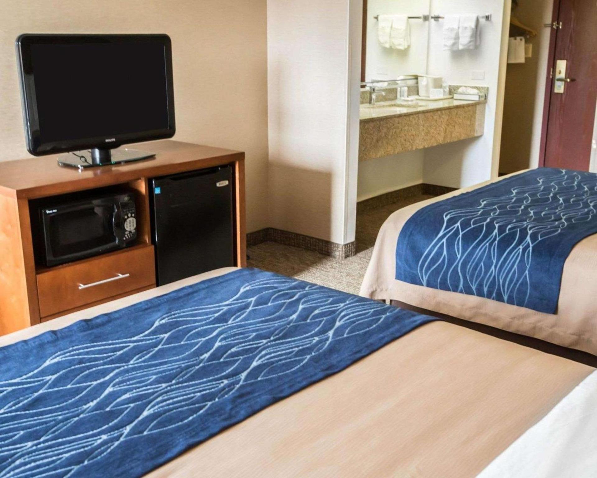Comfort Inn Crystal Lake - Algonquin photo 4