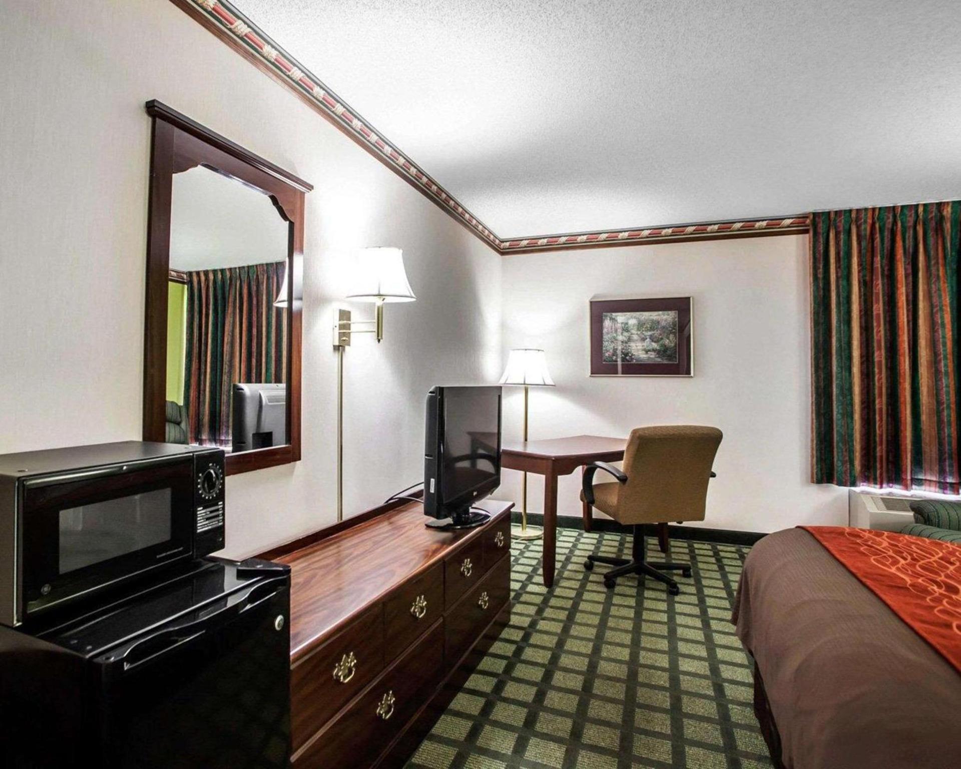 Quality Inn Arcola photo 12