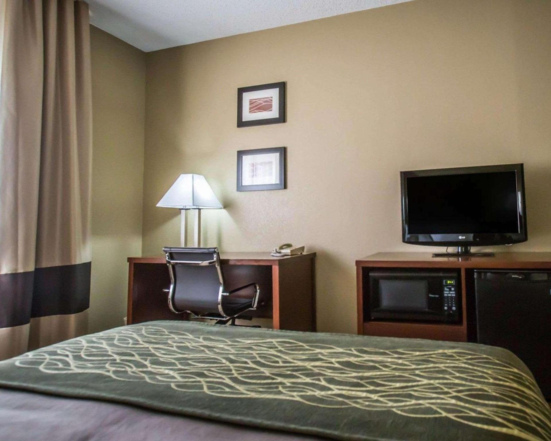 Comfort Inn Morris I-80 photo 2