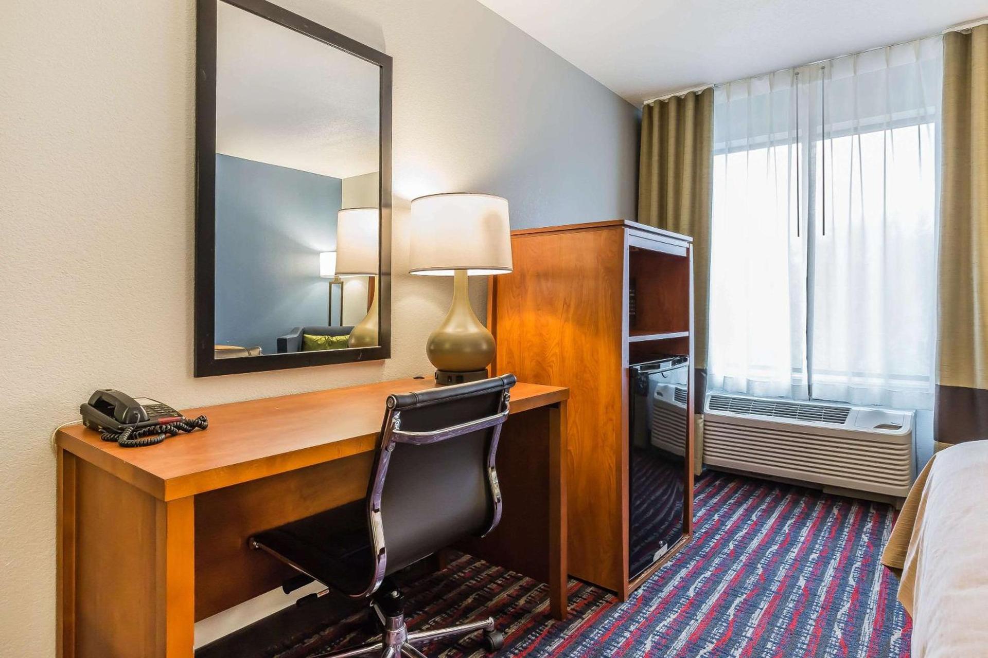 Comfort Inn Alton near I-255 photo 16