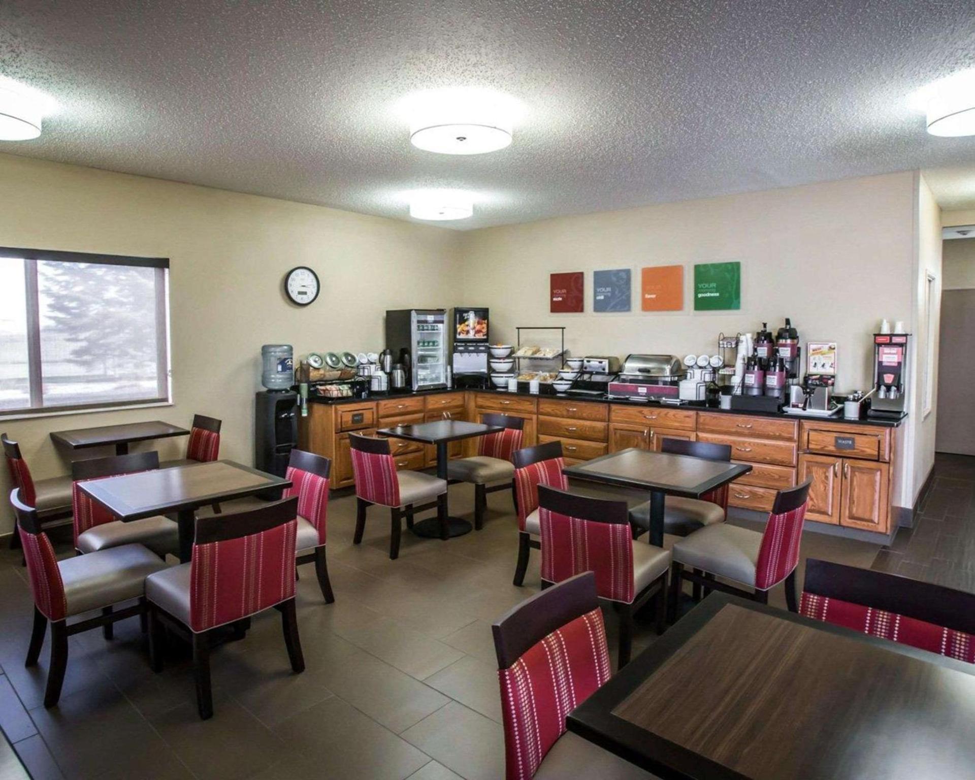 Comfort Inn Morris I-80 photo 9