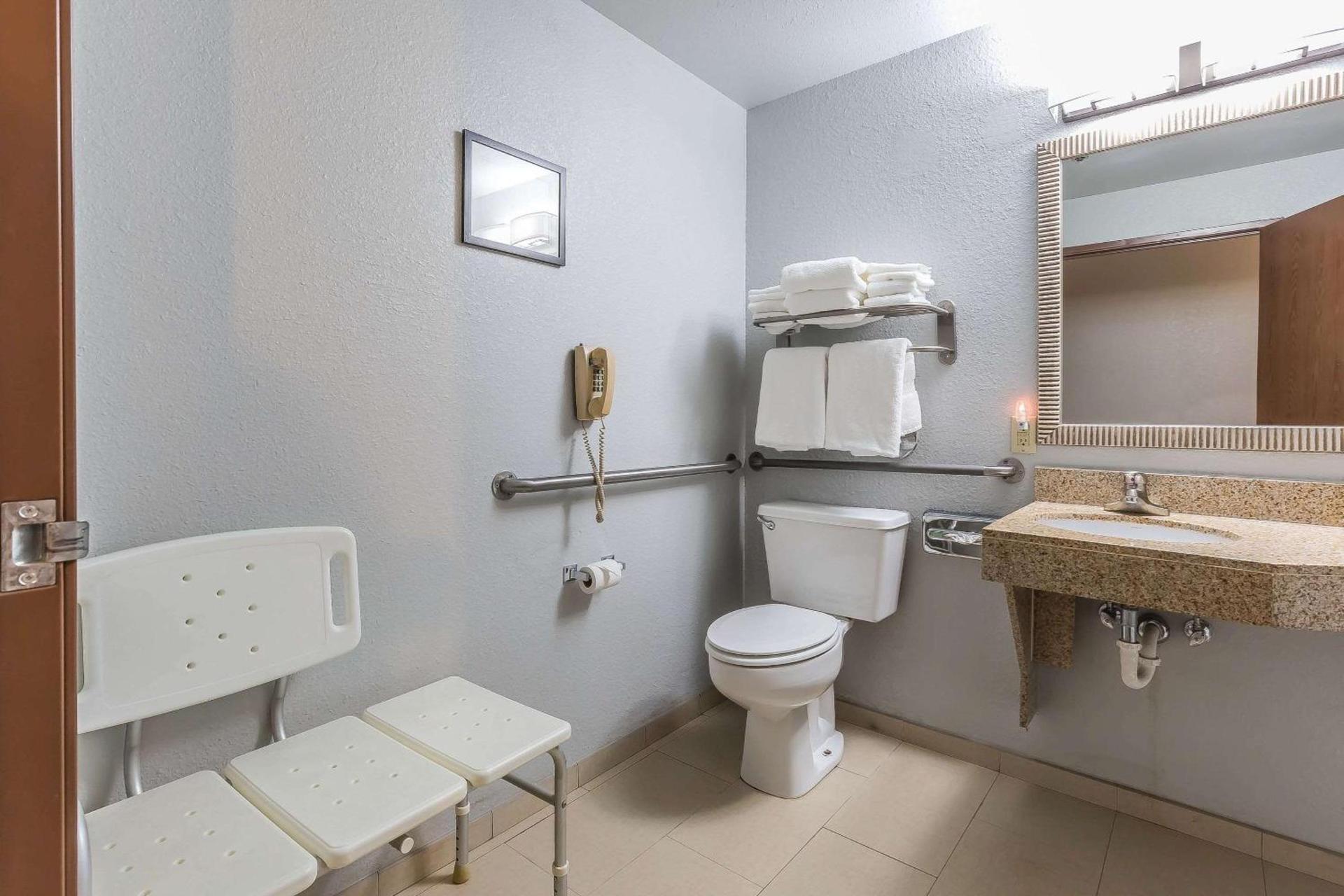 Comfort Inn Alton near I-255 photo 20