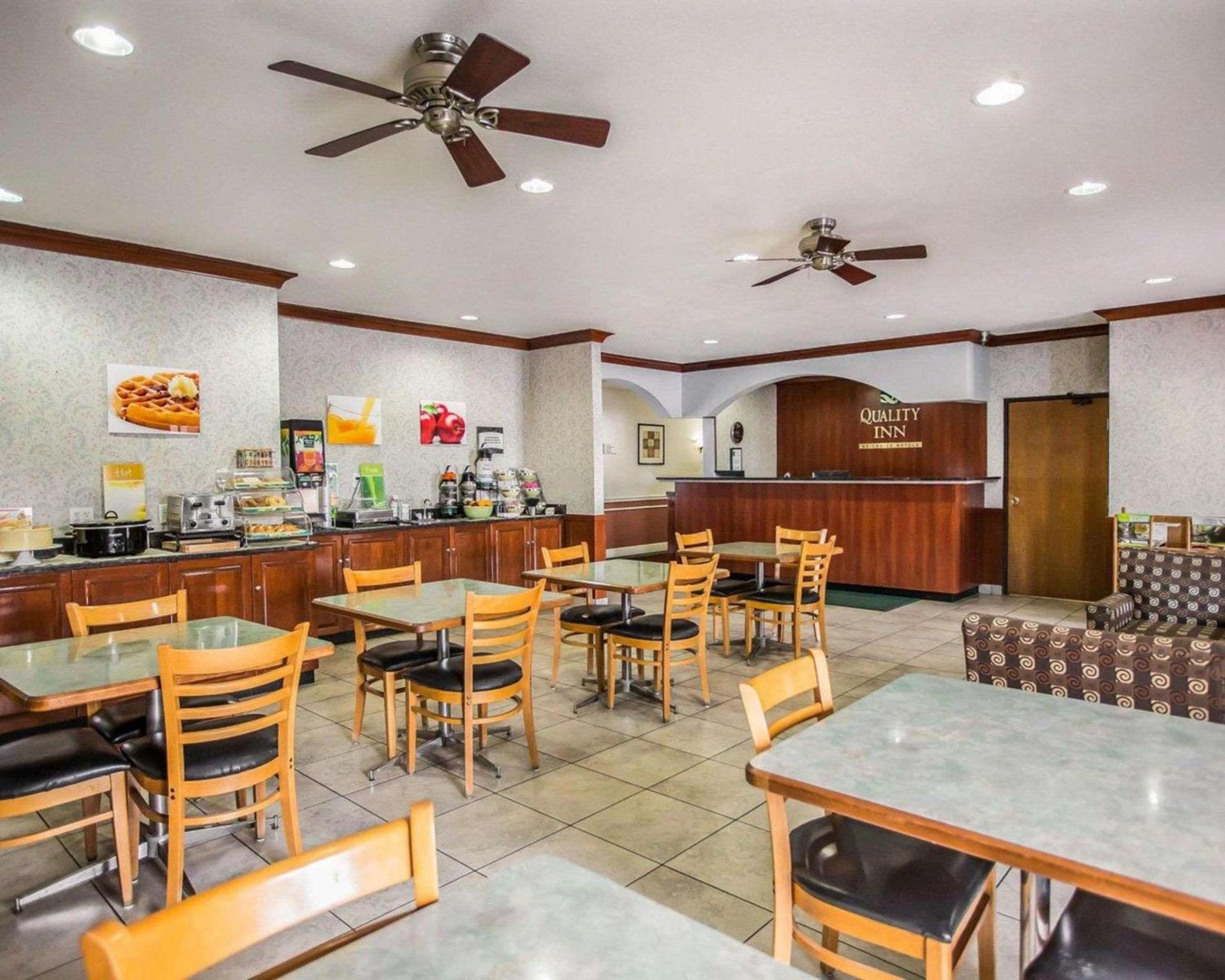 Quality Inn Peru near Starved Rock State Park photo 24