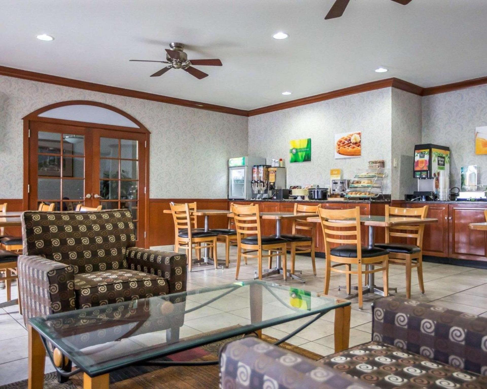 Quality Inn Peru near Starved Rock State Park photo 3