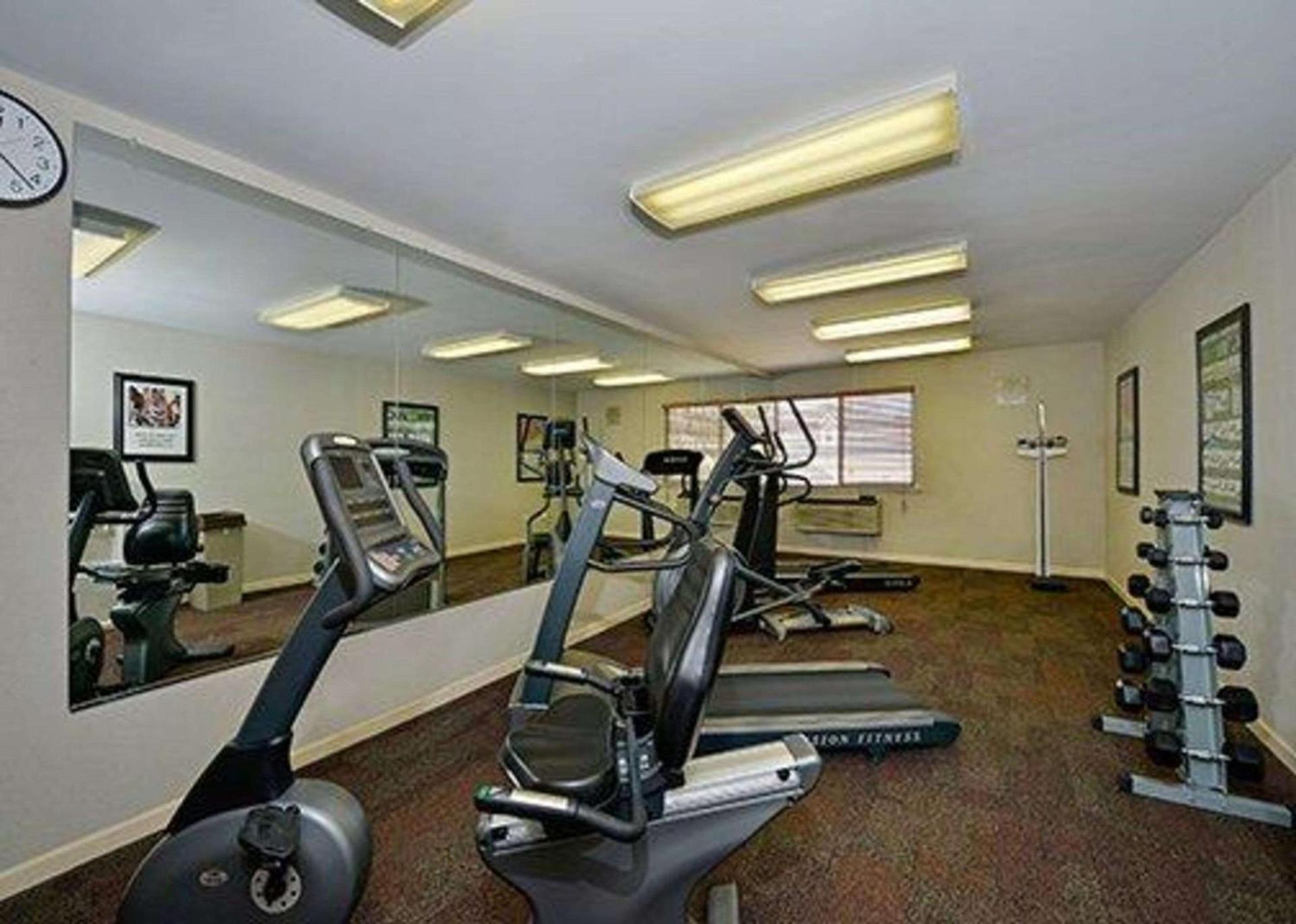 Quality Inn & Suites St Charles -West Chicago photo 28