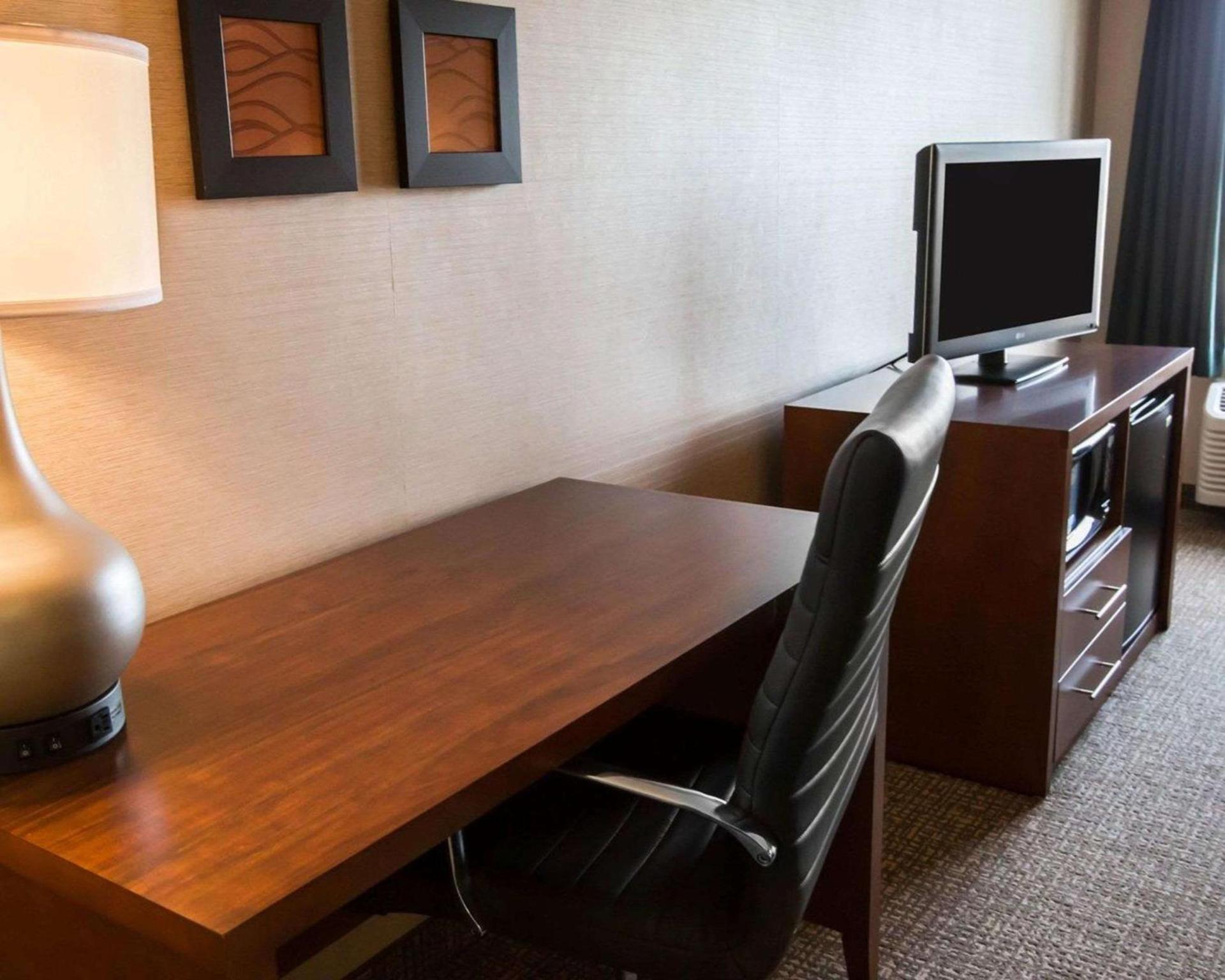 Comfort Inn Crystal Lake - Algonquin photo 6