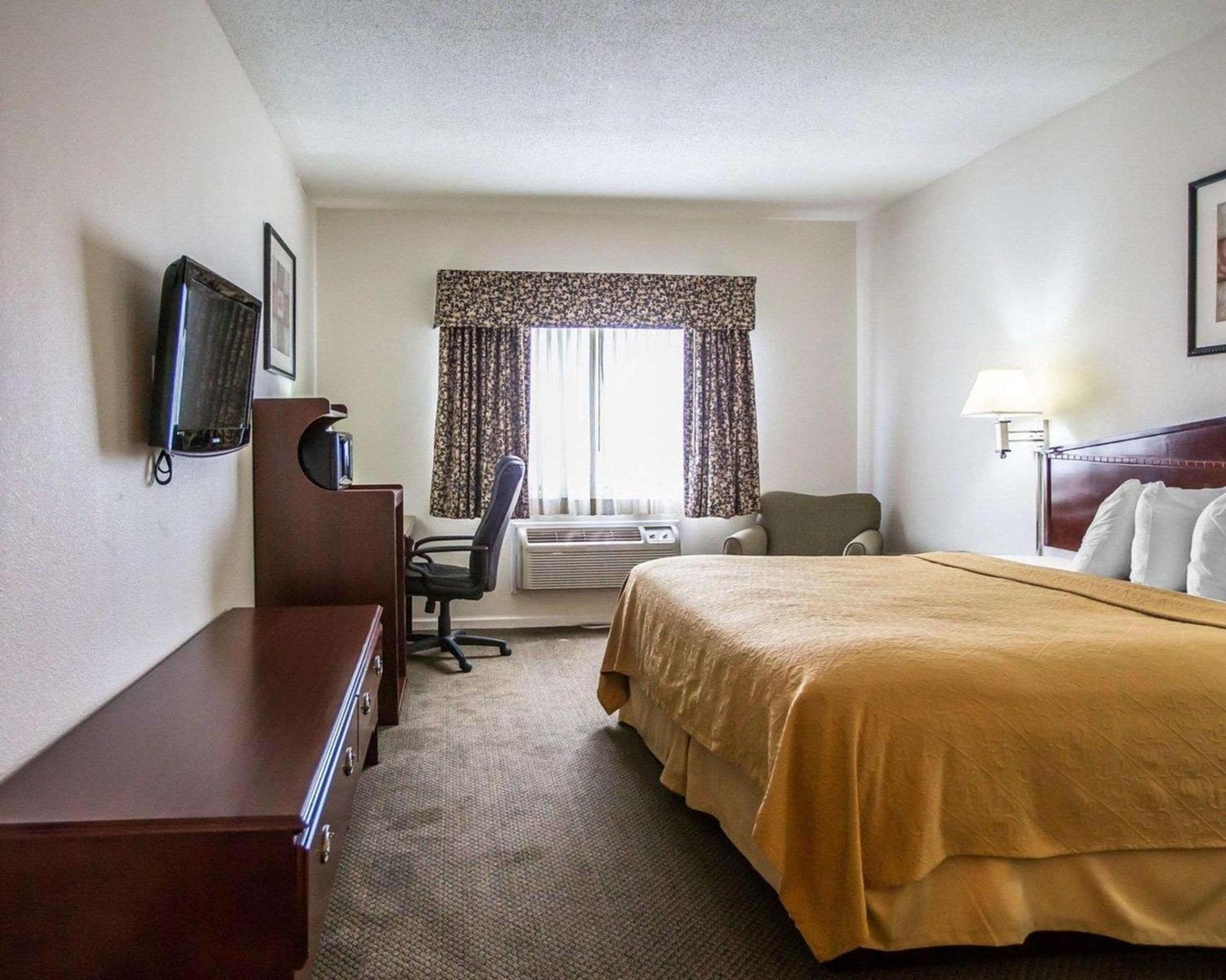 Quality Inn Peru near Starved Rock State Park photo 13