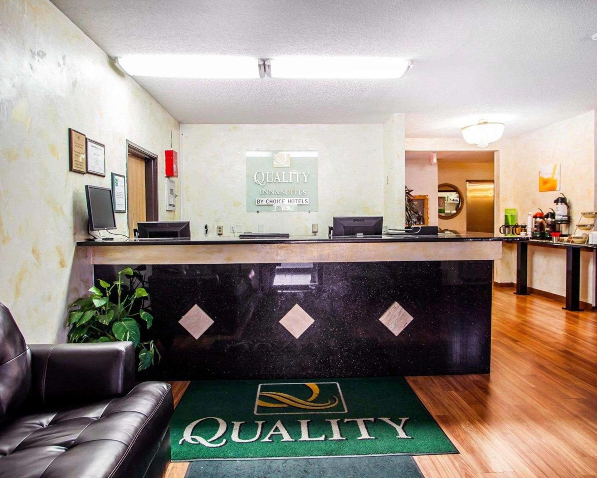 Quality Inn & Suites Champaign North - Urbana photo 9