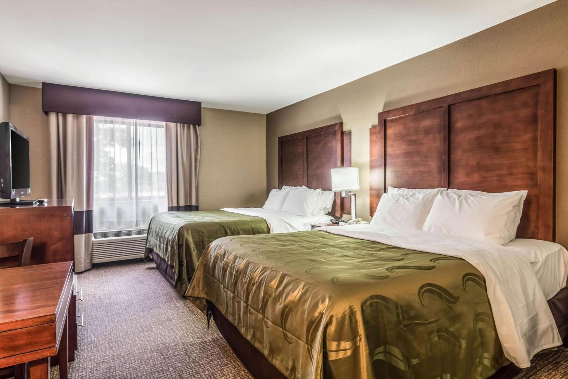Quality Inn & Suites Salem near I-57 photo 19