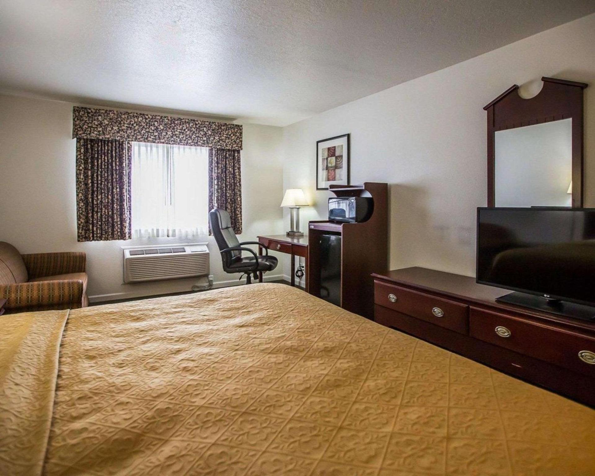 Quality Inn Peru near Starved Rock State Park photo 16