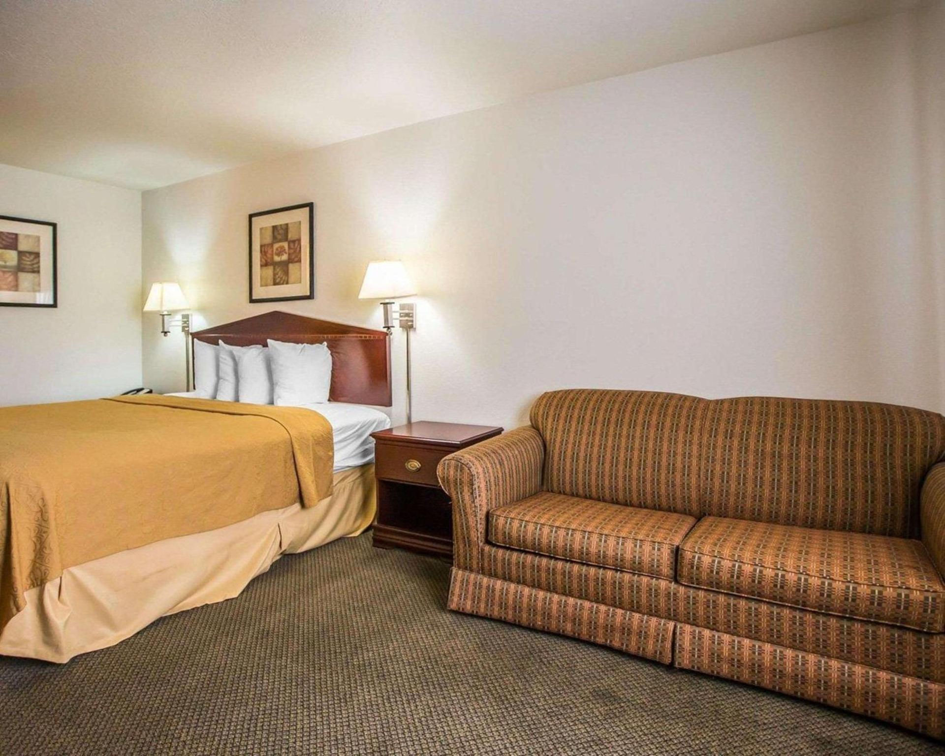 Quality Inn Peru near Starved Rock State Park photo 14