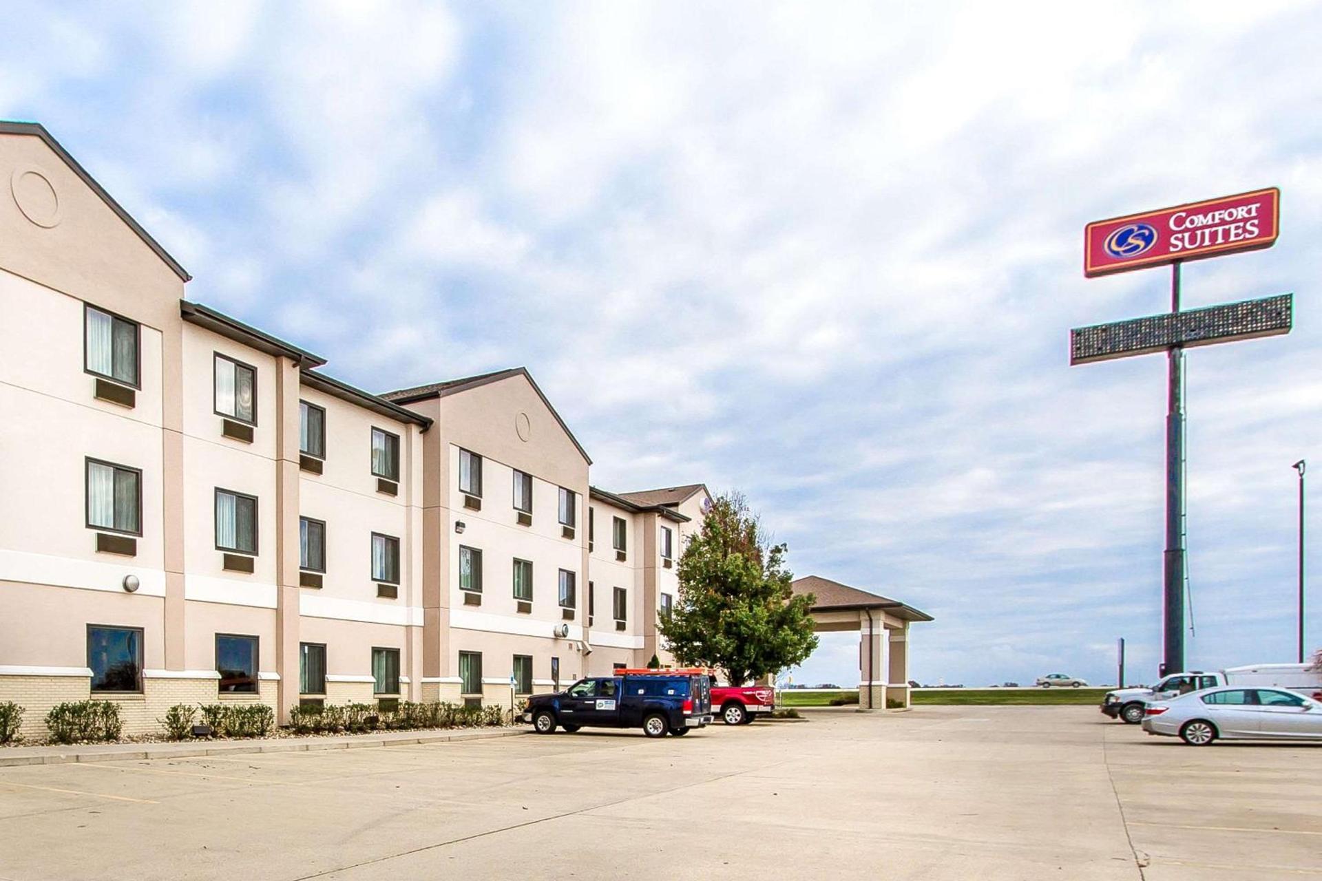 Comfort Suites Mattoon East — hotel in Mattoon