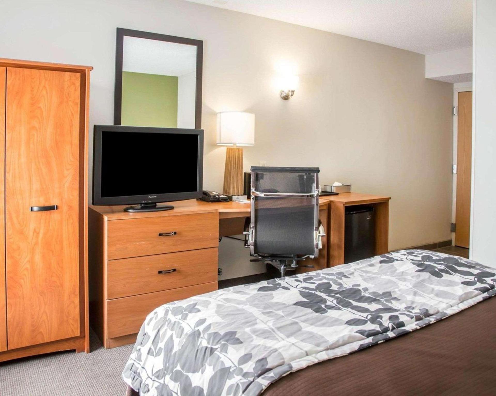 Sleep Inn Midway Airport photo 17