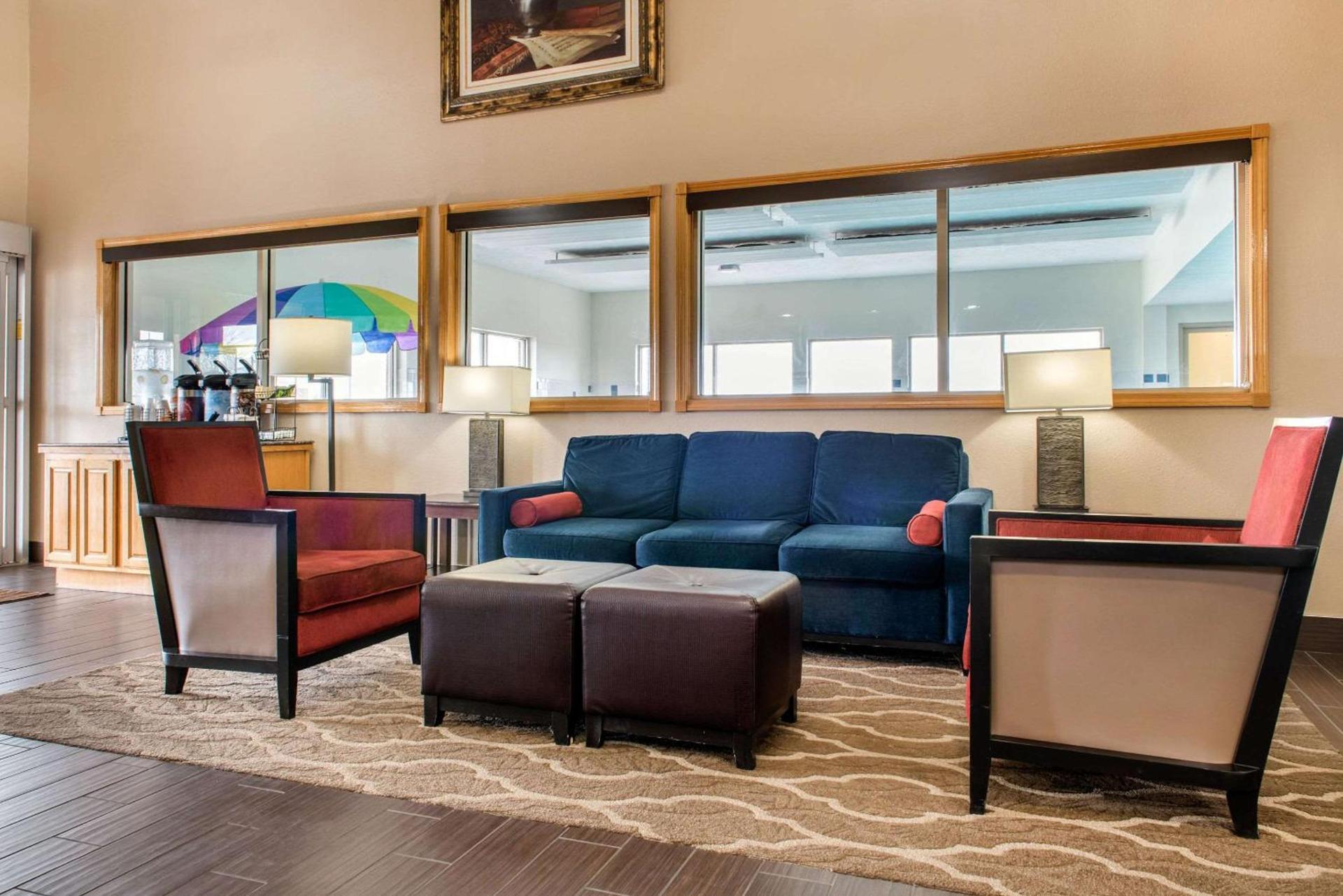 Quality Inn Jacksonville near I-72 photo 31