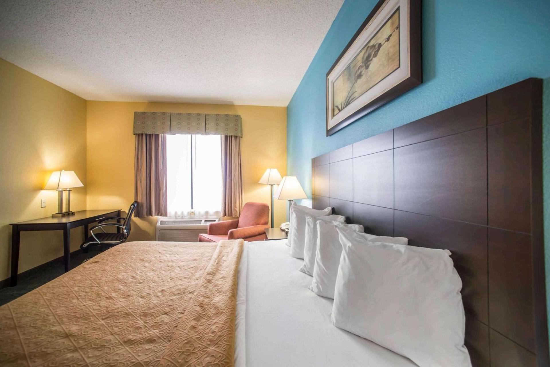 Quality Inn Litchfield Route 66 photo 18