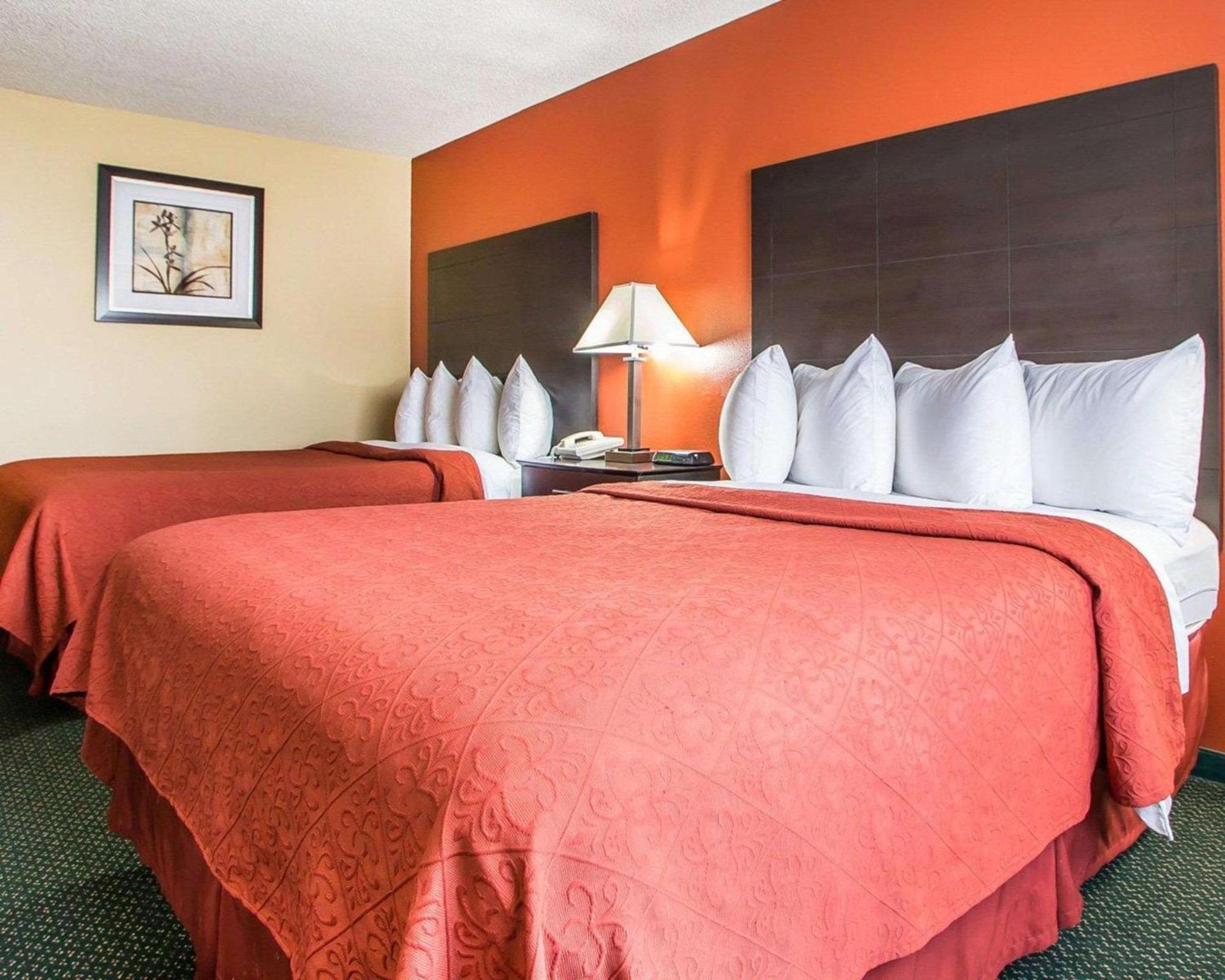 Quality Inn Morton at I-74 photo 13