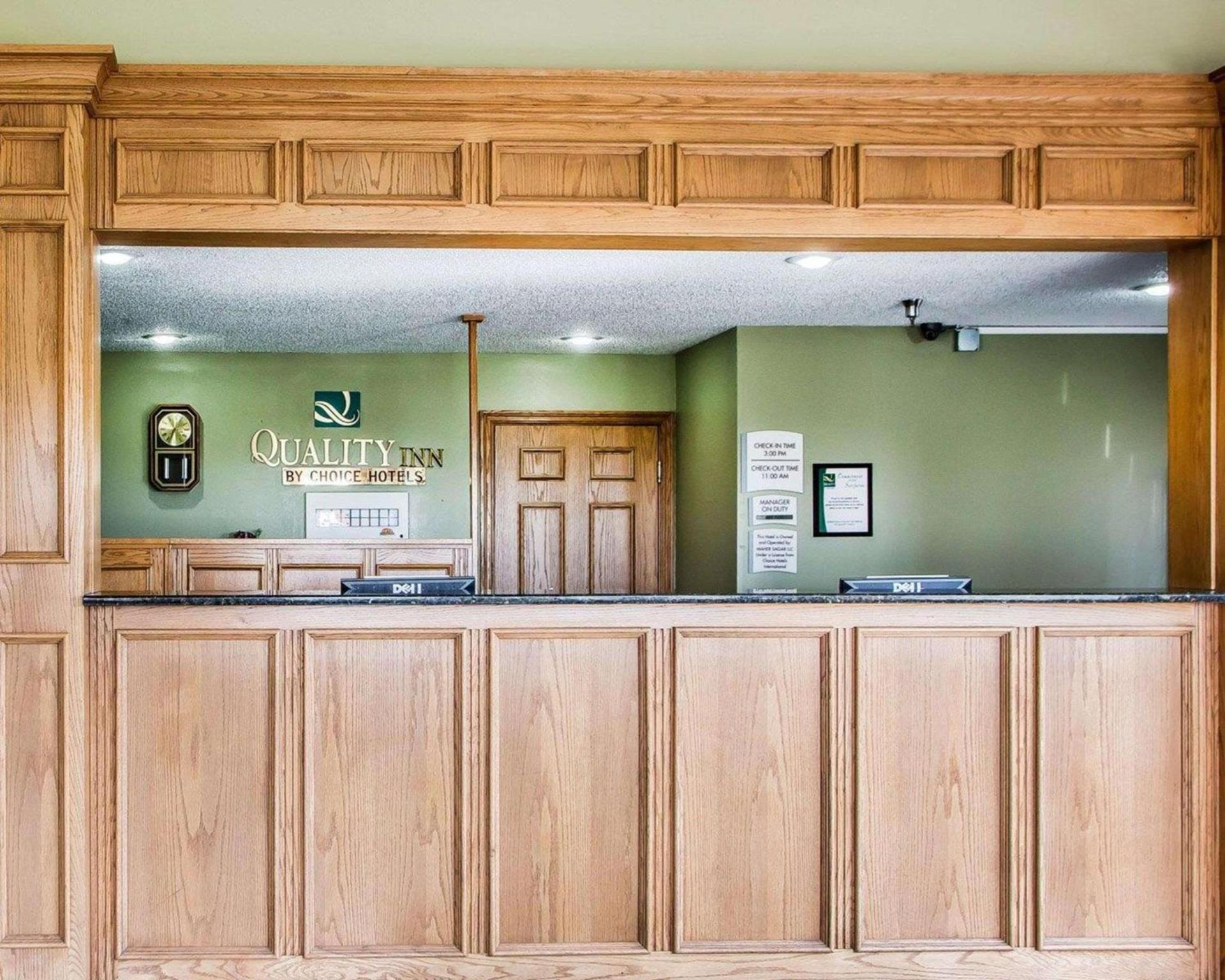 Quality Inn Morton at I-74 photo 3