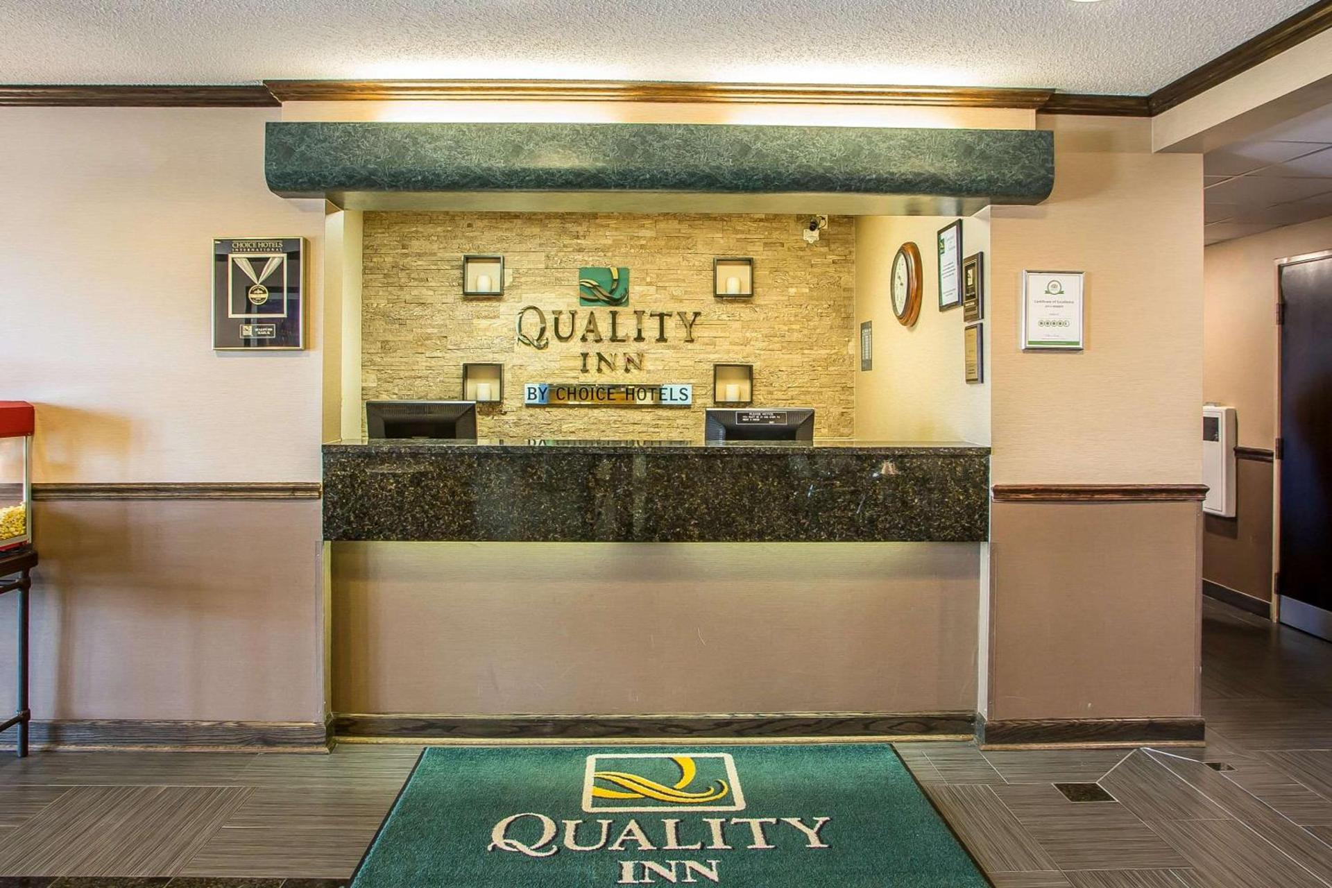 Quality Inn Elgin I-90 photo 29