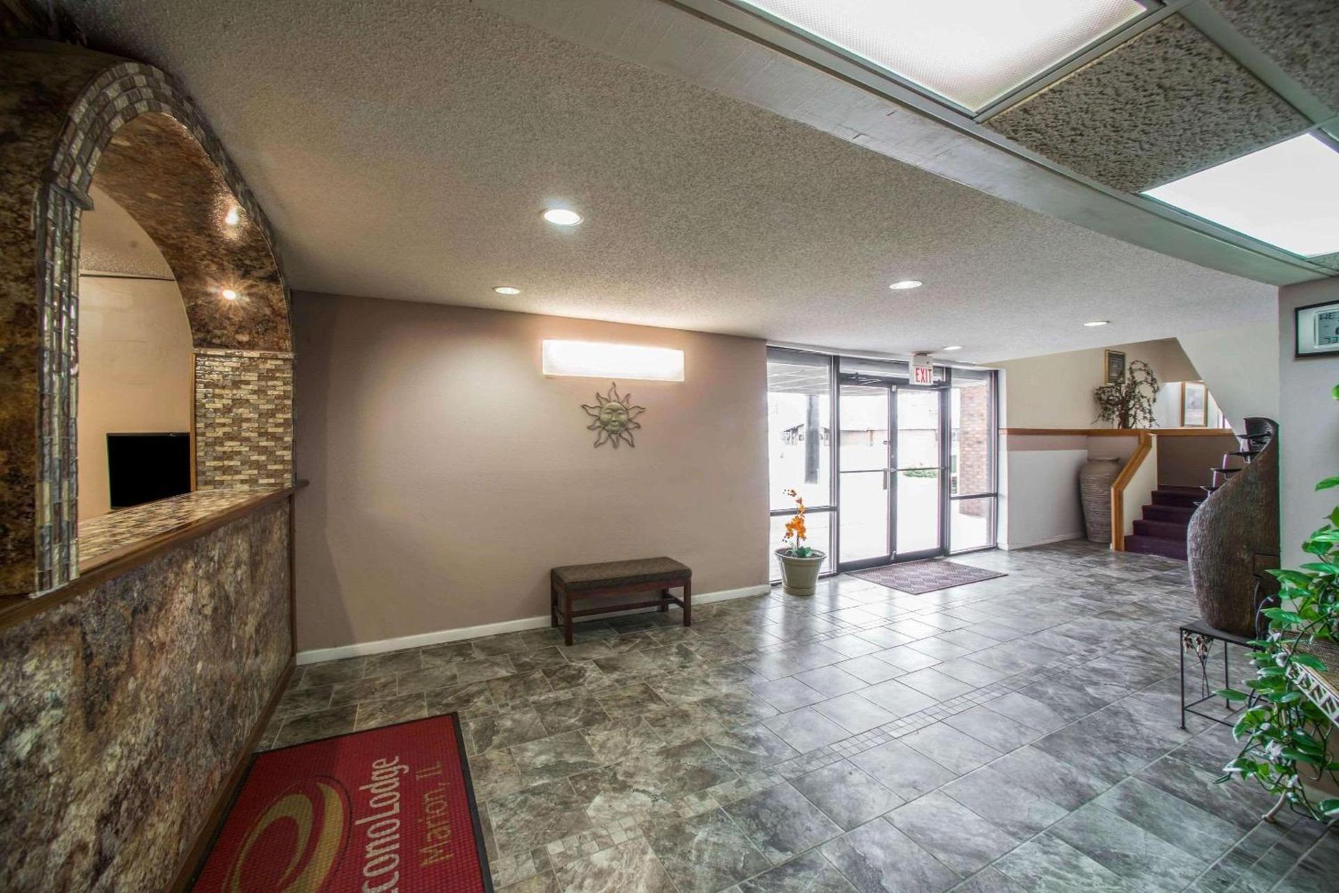 Econo Lodge Marion photo 8