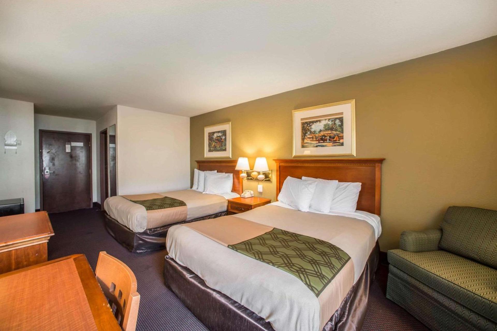 Econo Lodge Marion photo 10
