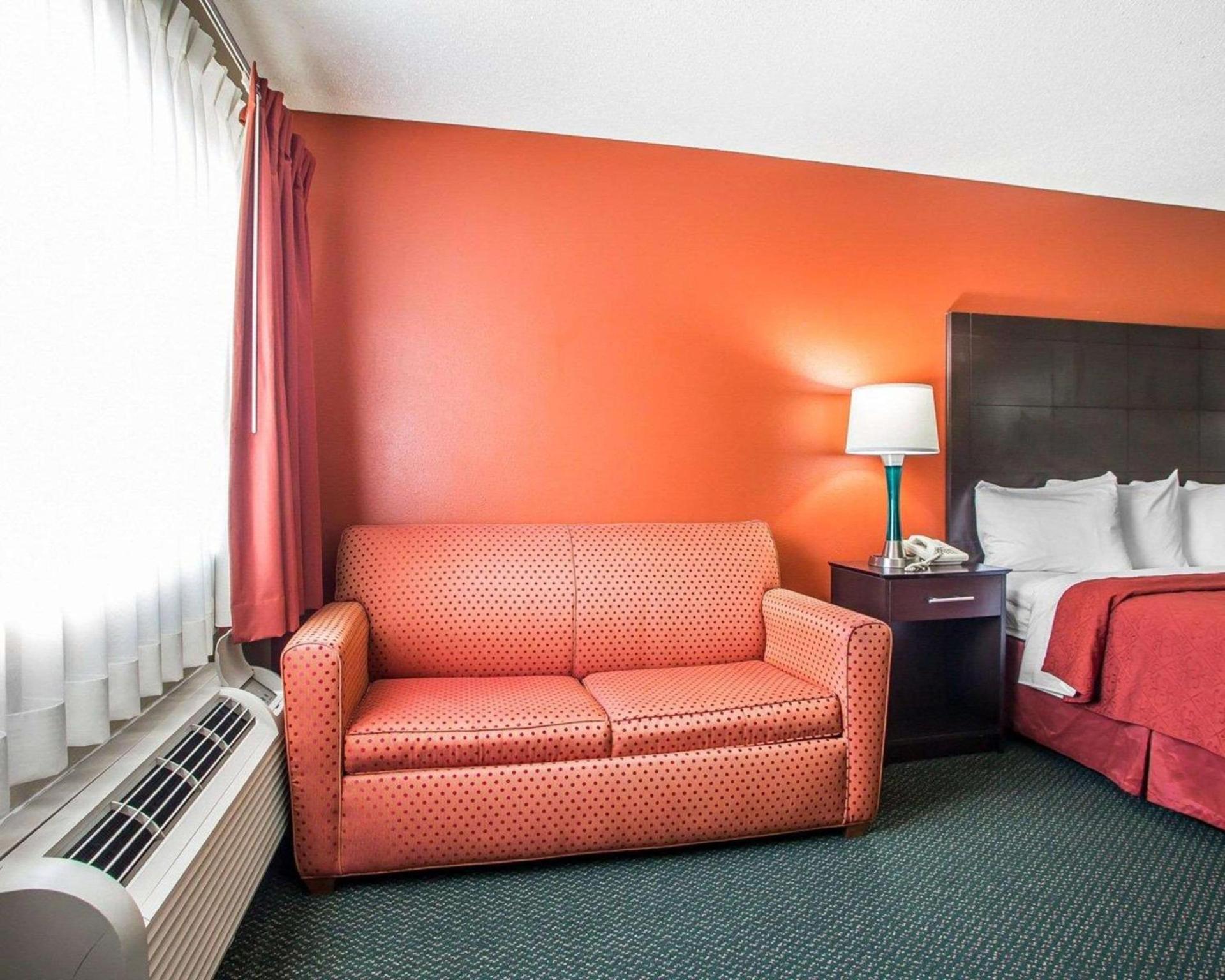 Quality Inn Morton at I-74 photo 7