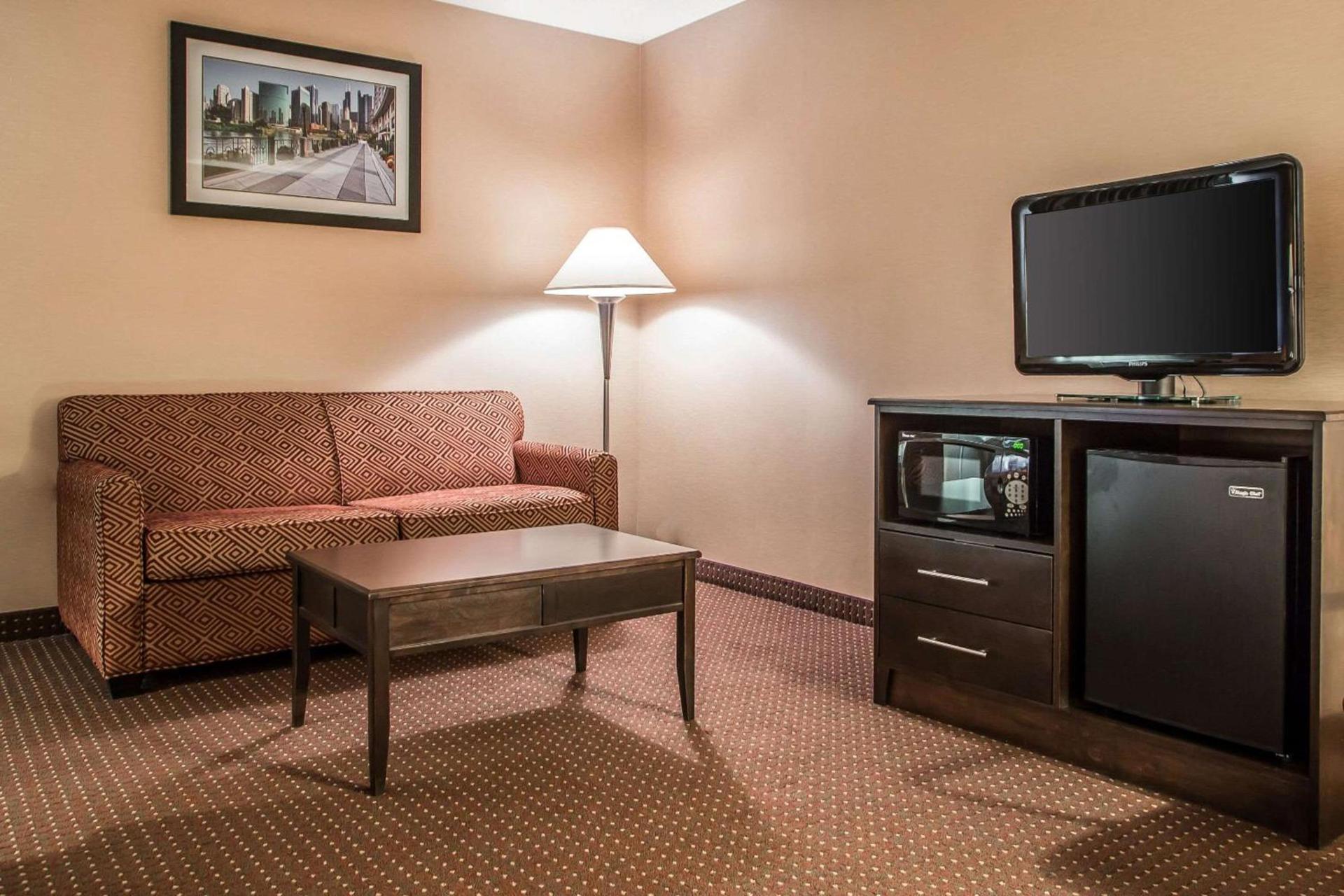 Quality Inn Elgin I-90 photo 15